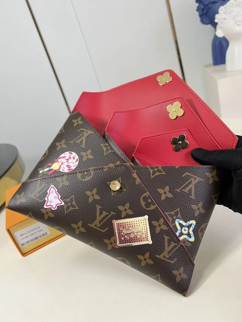 MultiPurpose Louis Vuitton Clutch Bags 41240