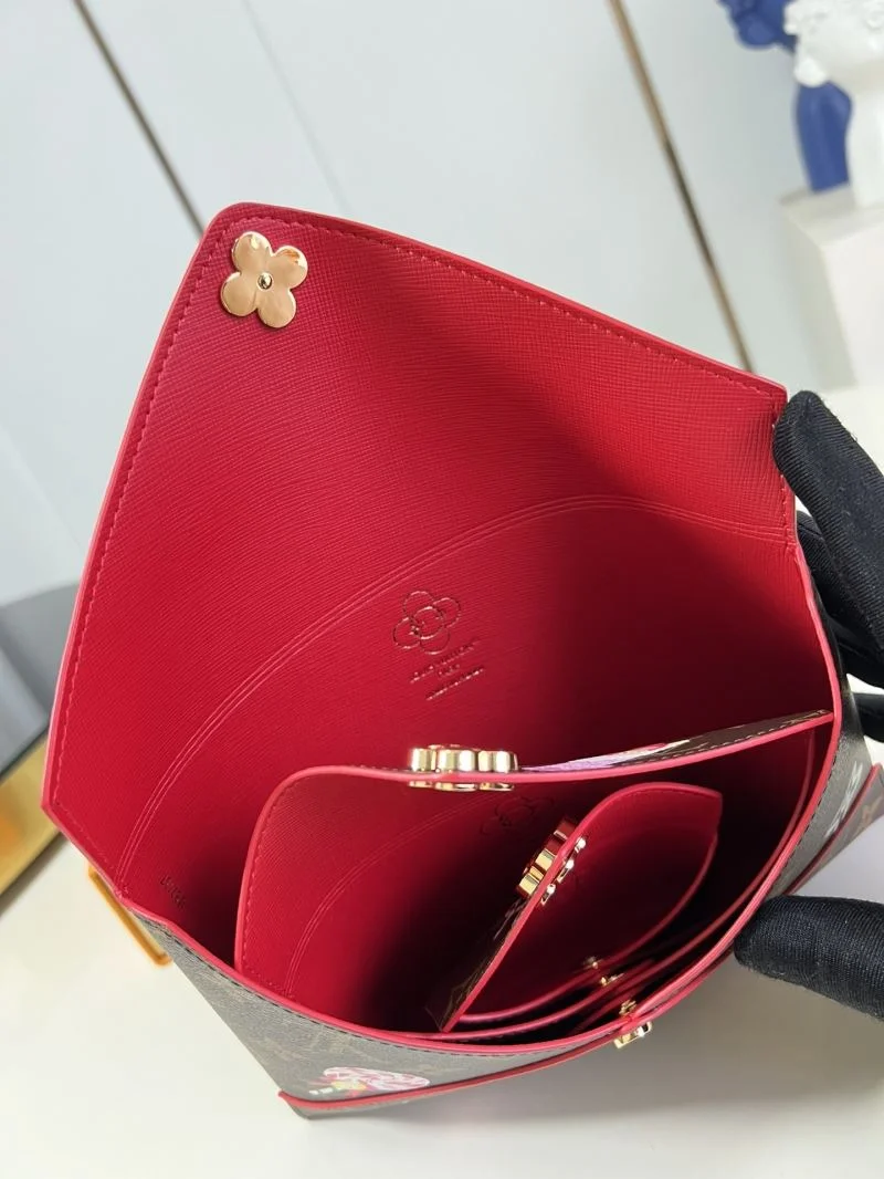 MultiPurpose Louis Vuitton Clutch Bags 41240