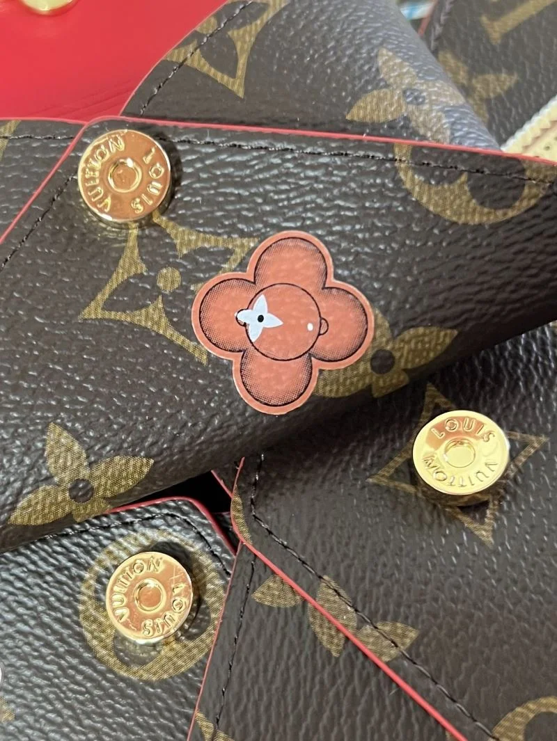 MultiPurpose Louis Vuitton Clutch Bags 41240