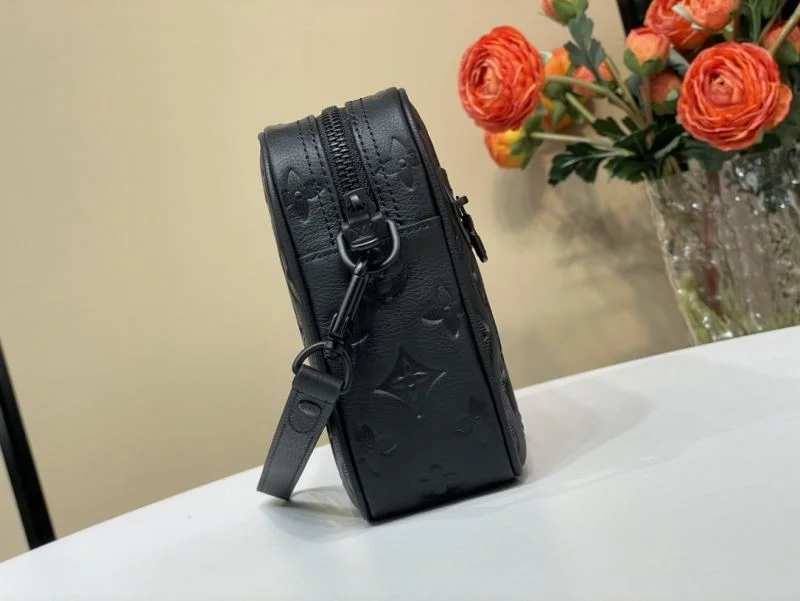 Louis Vuitton Clutch Bags TravelReady 40658