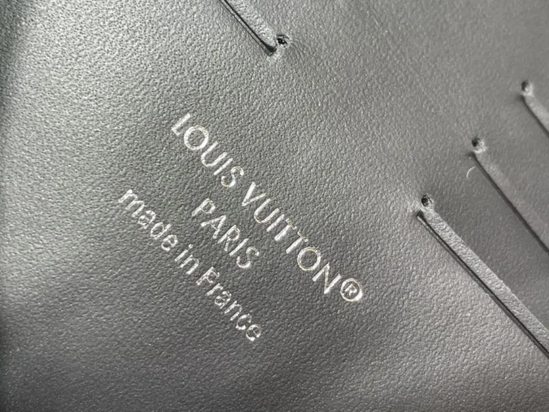 Louis Vuitton Clutch Bags TravelReady 40658