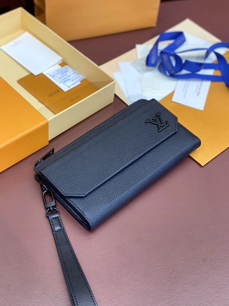Seasonal Louis Vuitton Clutch Bags 57335