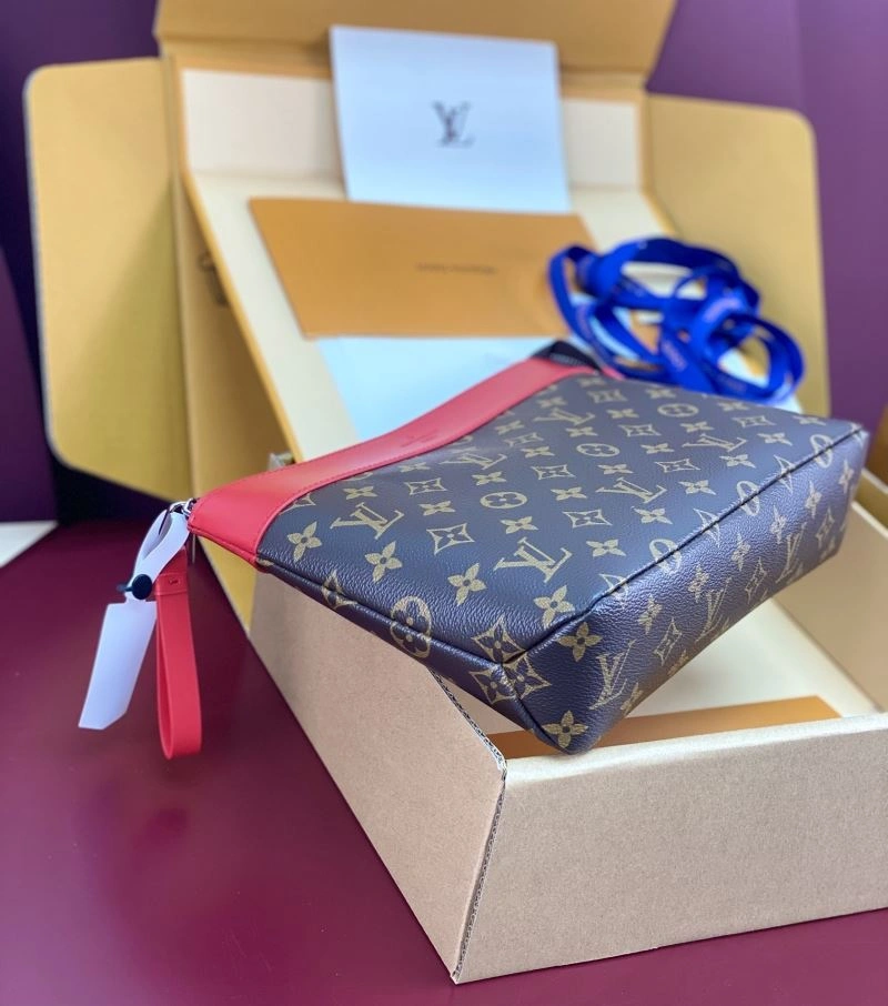 OdorResistant Louis Vuitton Clutch Bags 57328