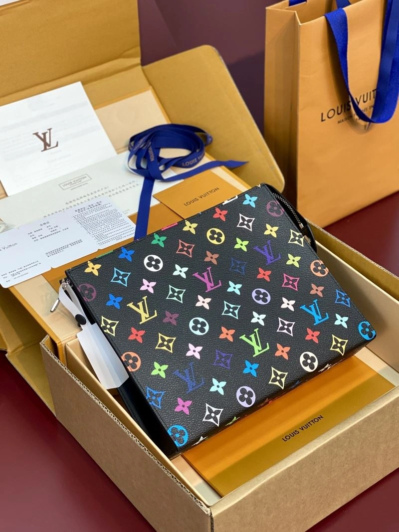 Snug Louis Vuitton Clutch Bags 57352