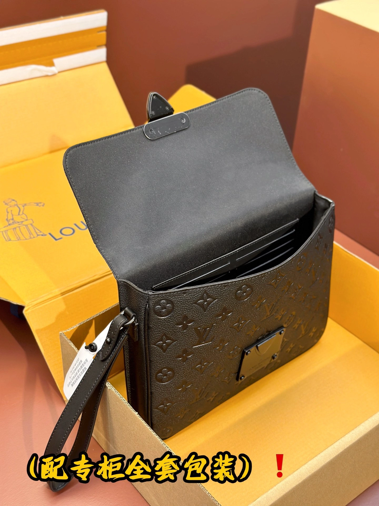Louis Vuitton Clutch Bags TravelReady 56367