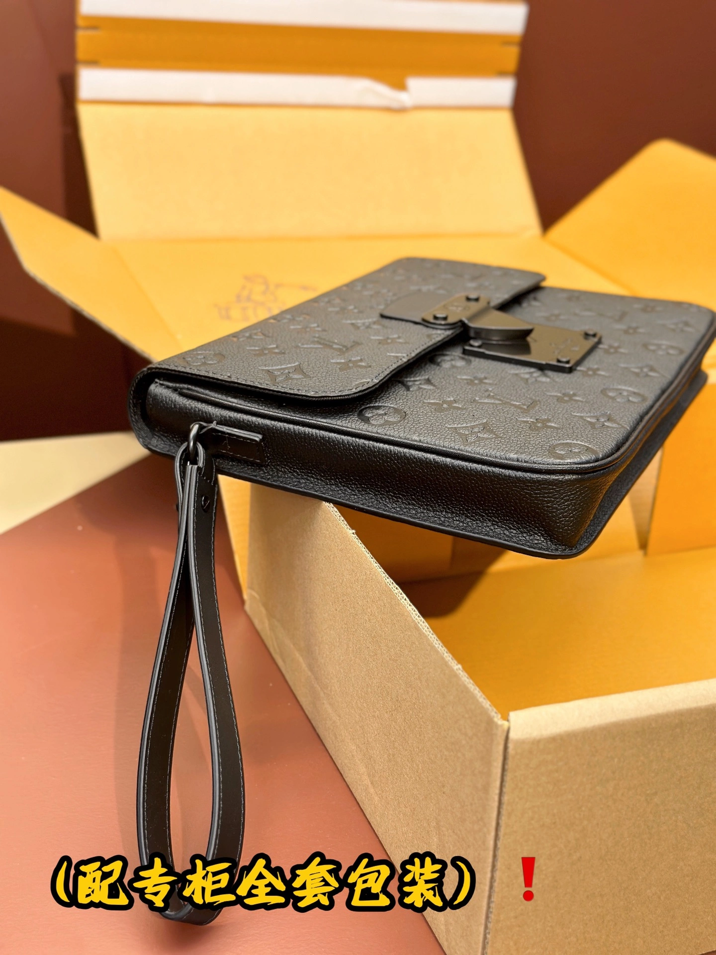 Louis Vuitton Clutch Bags TravelReady 56367