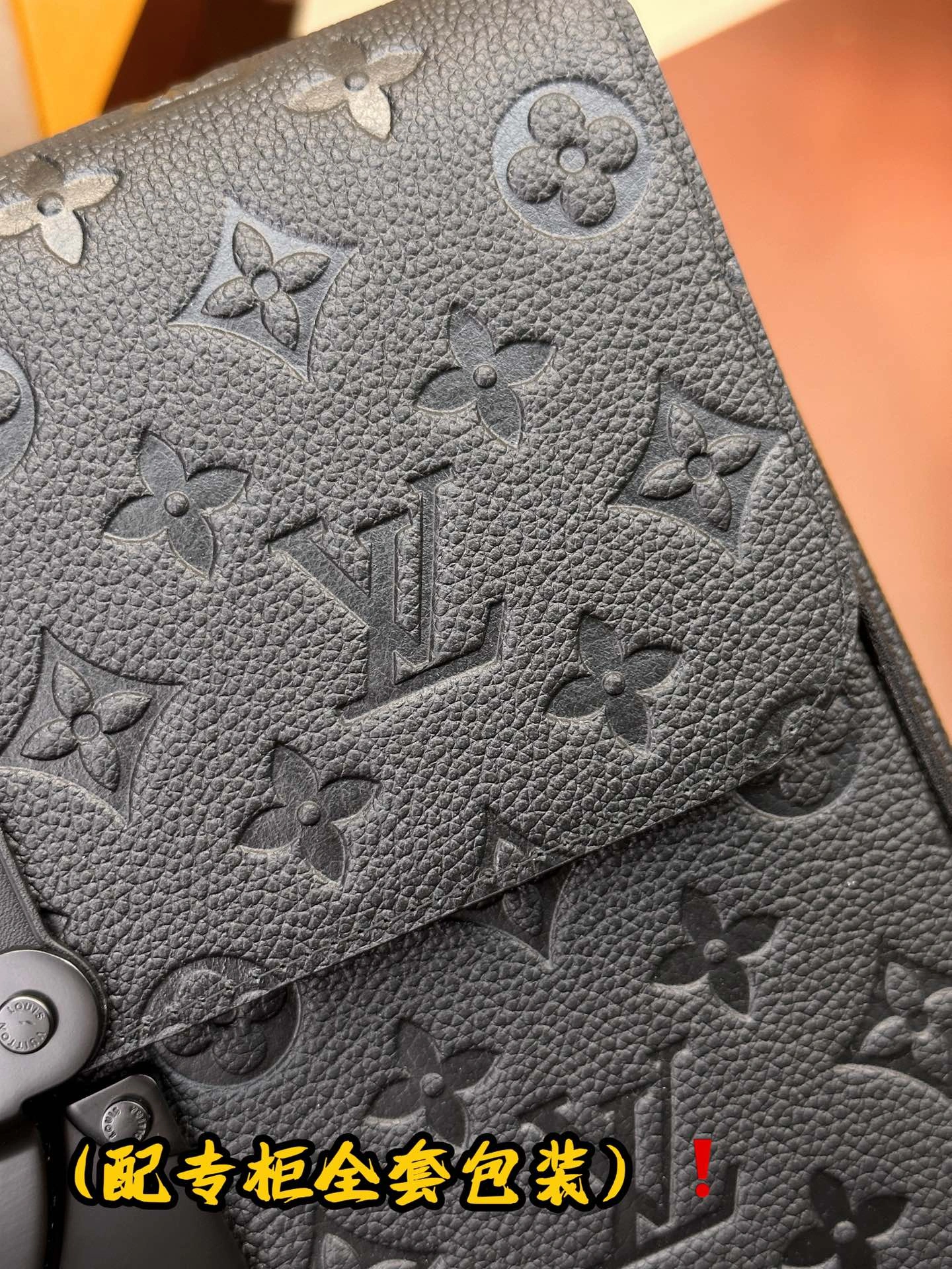 Louis Vuitton Clutch Bags TravelReady 56367