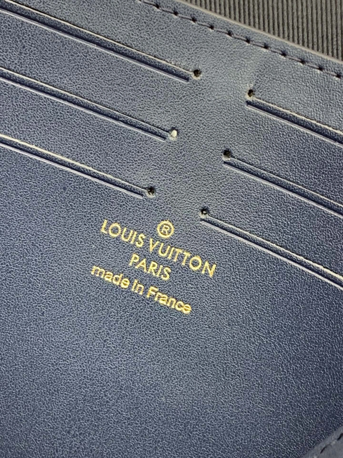 Contemporary Louis Vuitton Clutch Bags 56400