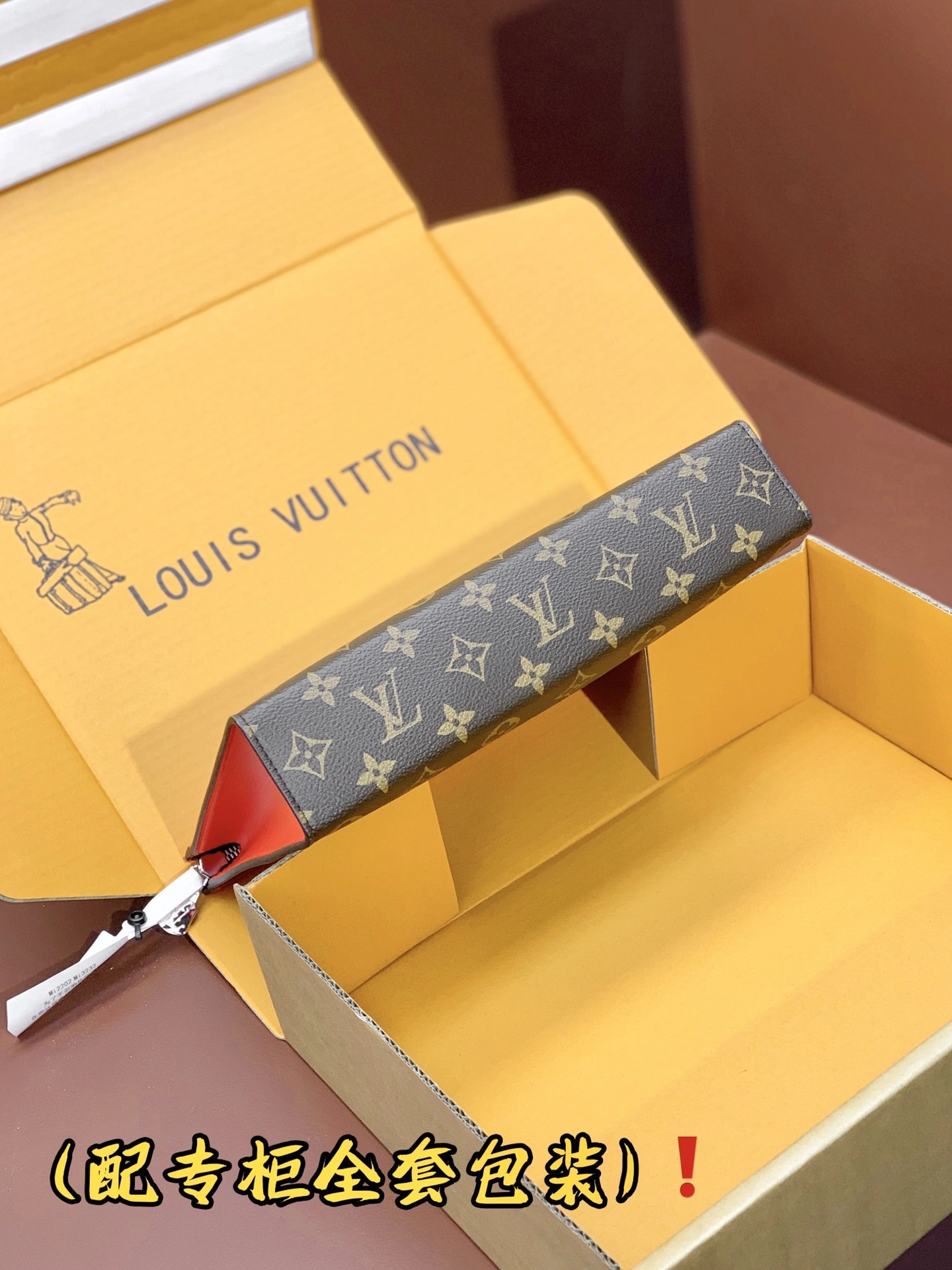 Comfortable Louis Vuitton Clutch Bags 56356
