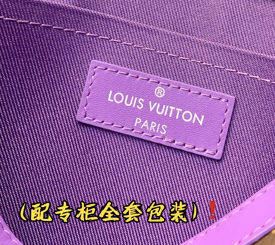 Refined Louis Vuitton Clutch Bags 56355