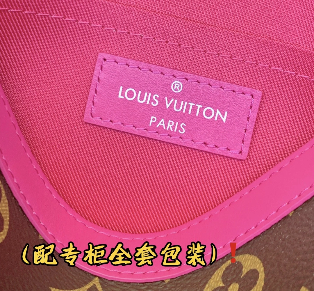 EasyMatch Louis Vuitton Clutch Bags 56353