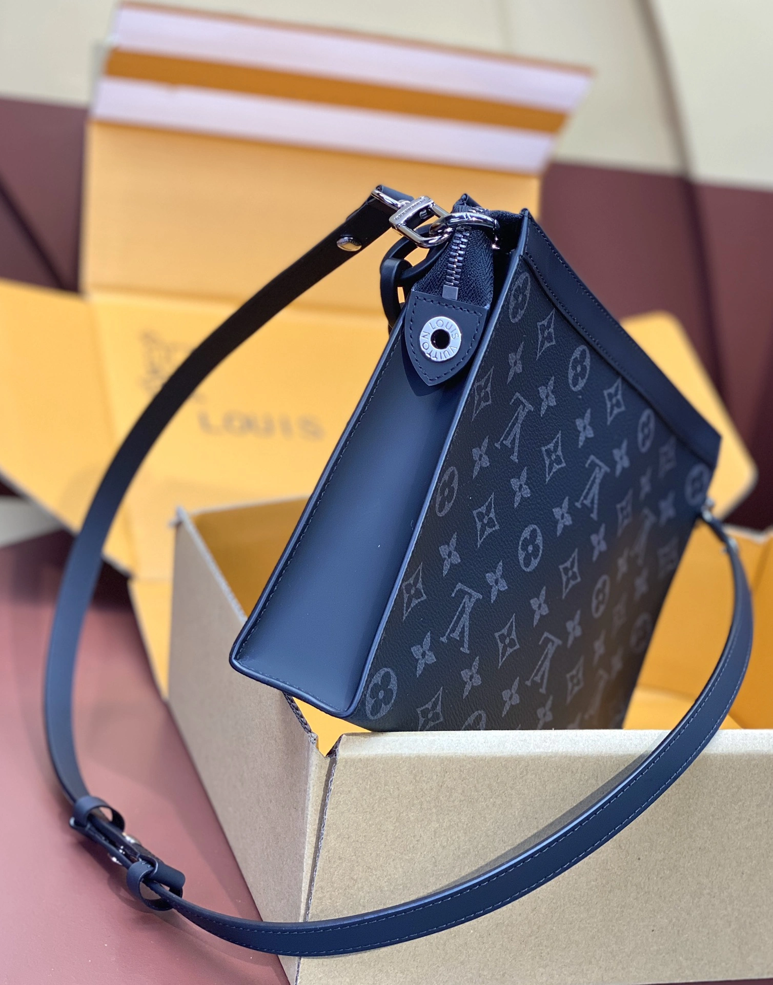 Louis Vuitton Clutch Bags HighPerformance 56354