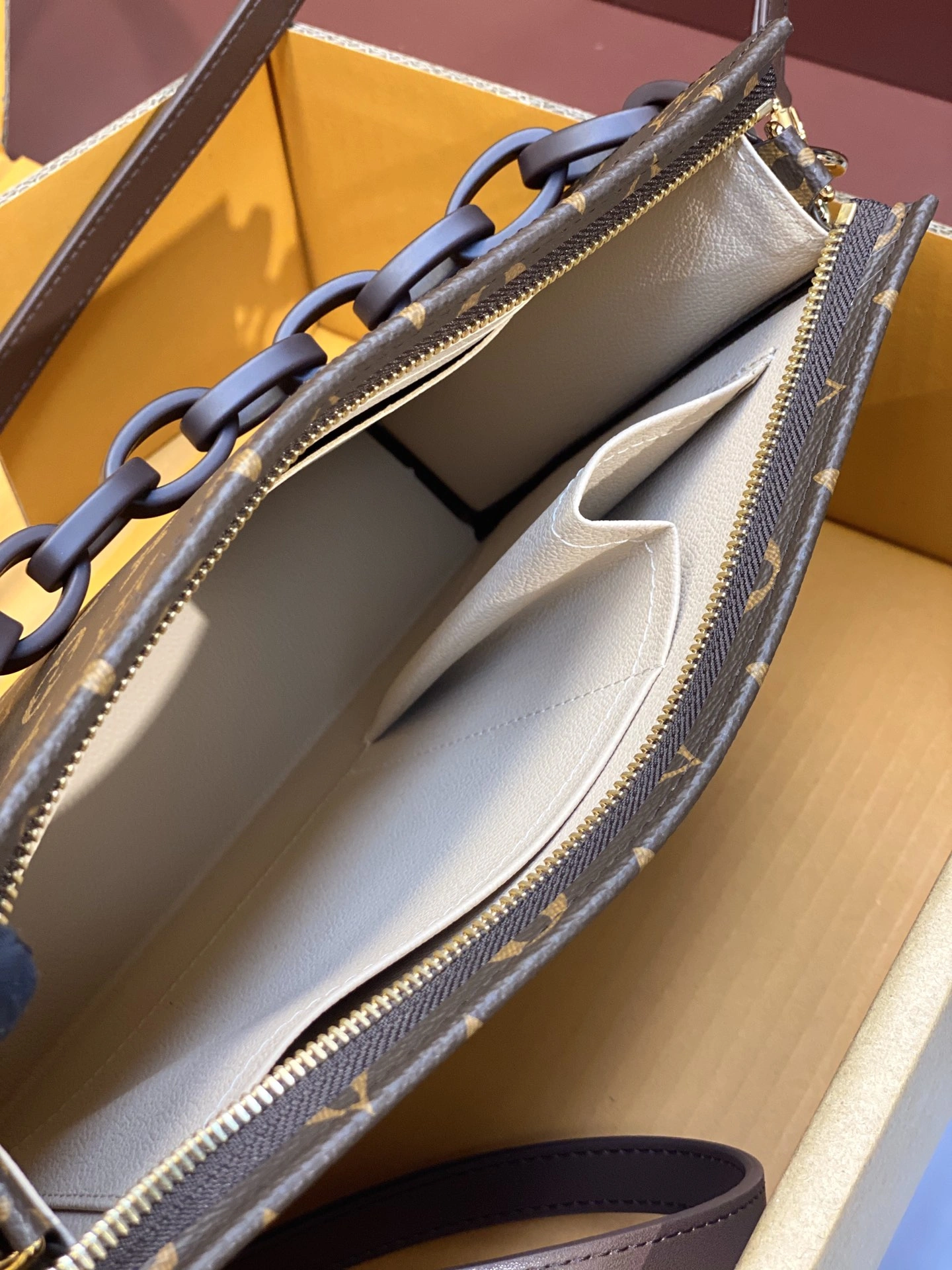 Louis Vuitton Clutch Bags Reliable 56351