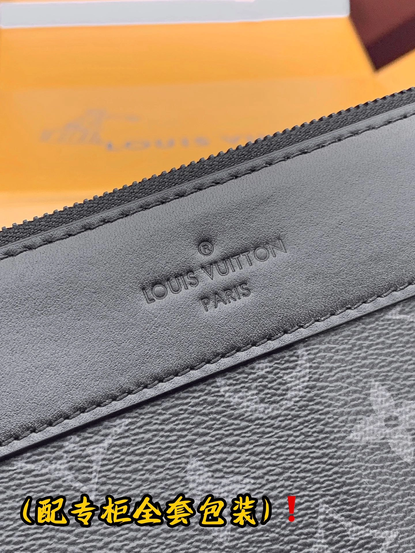 MoistureWicking Louis Vuitton Clutch Bags 56345