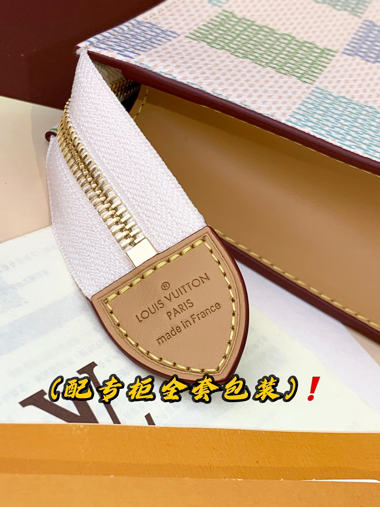 Louis Vuitton Clutch Bags Modern 56381