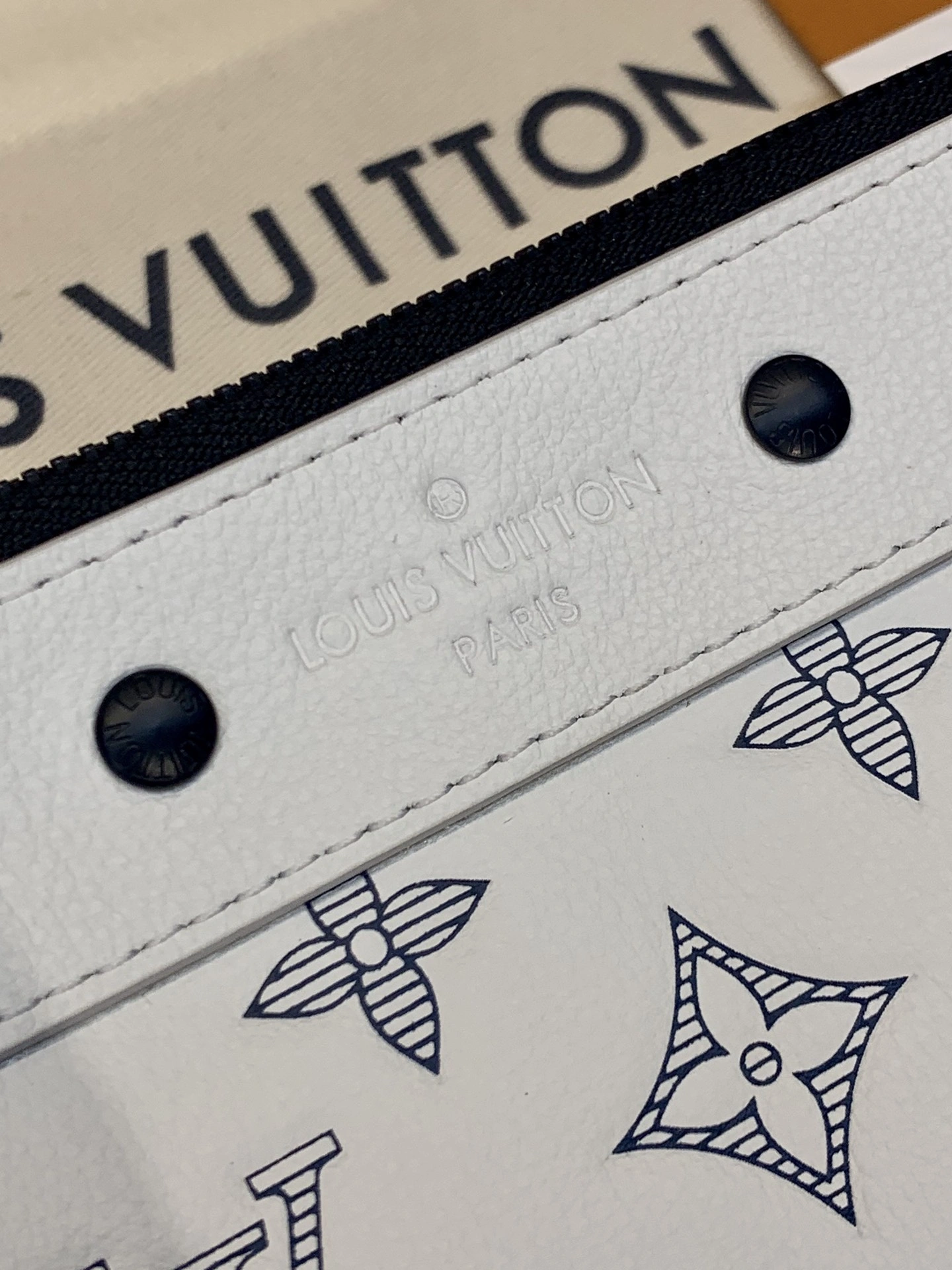 AllSeason Louis Vuitton Clutch Bags 56346