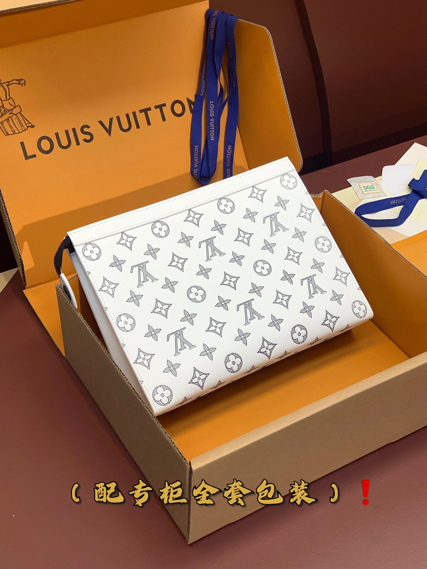 Louis Vuitton Clutch Bags WeatherProof 56382