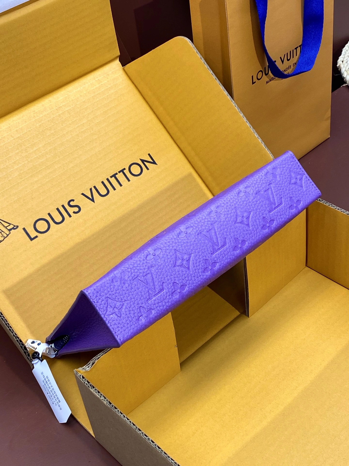 Louis Vuitton Clutch Bags Fashionable 56342