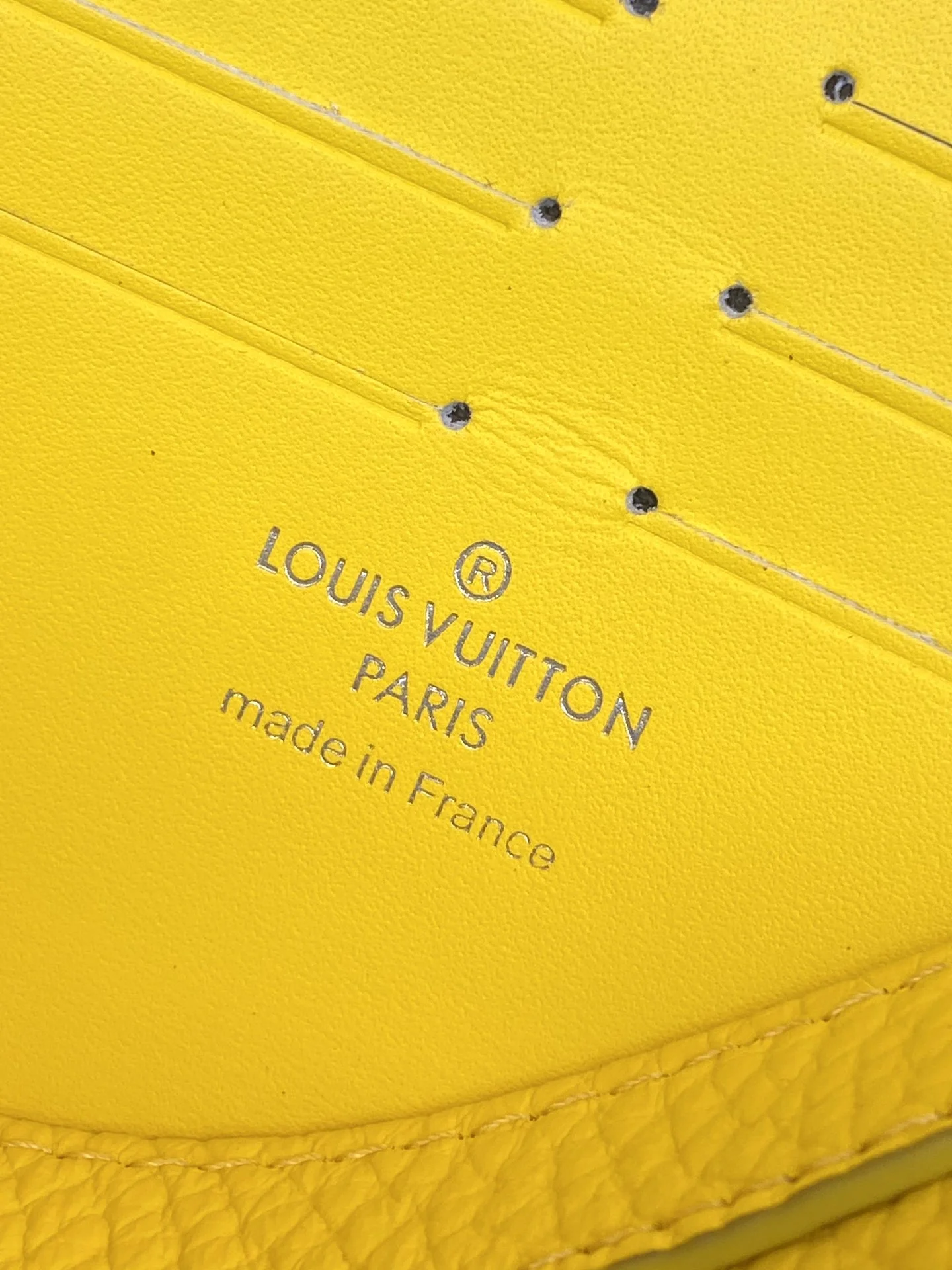 Tailored Louis Vuitton Clutch Bags 56332