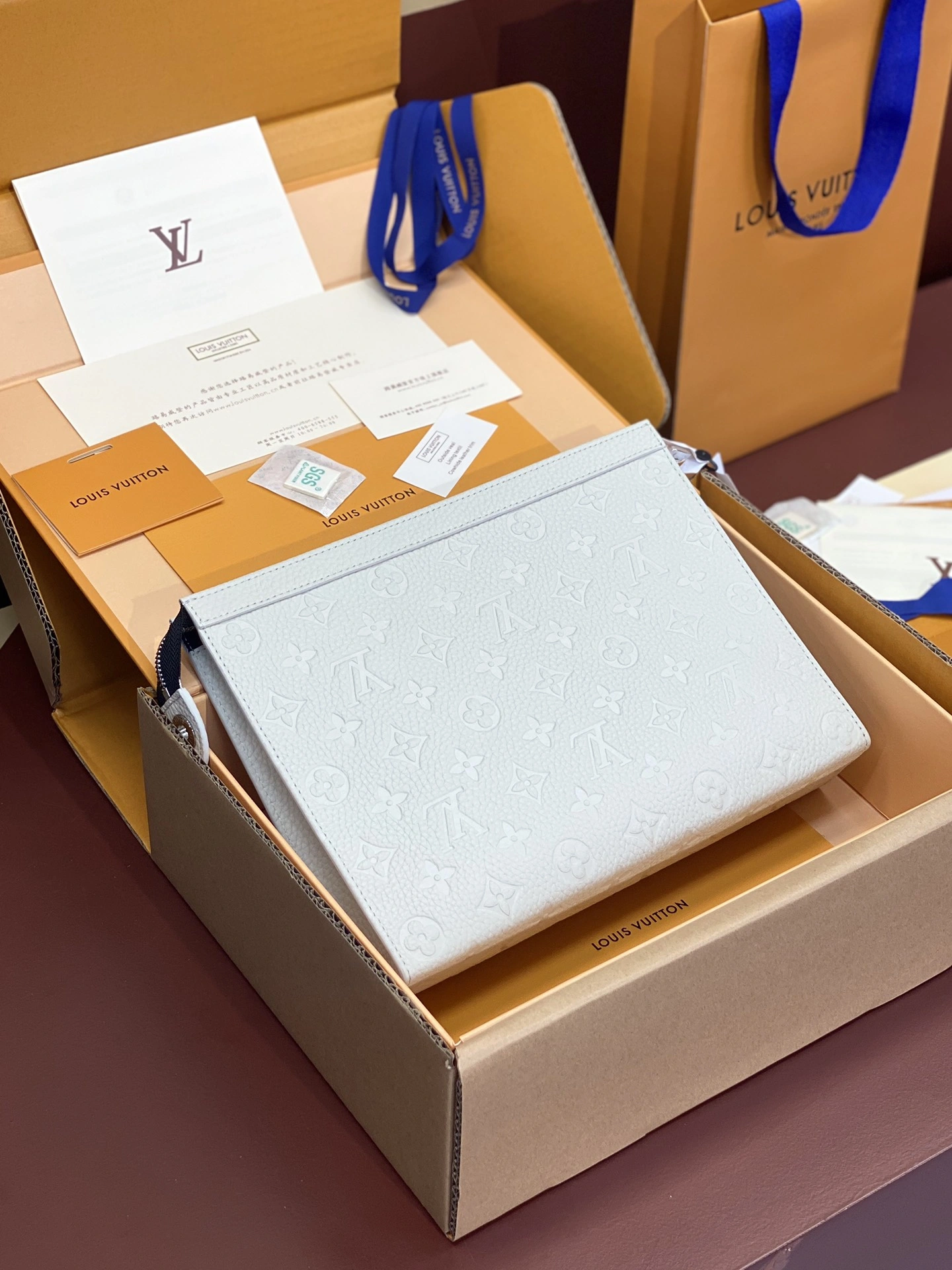 Louis Vuitton Clutch Bags Contemporary 56327