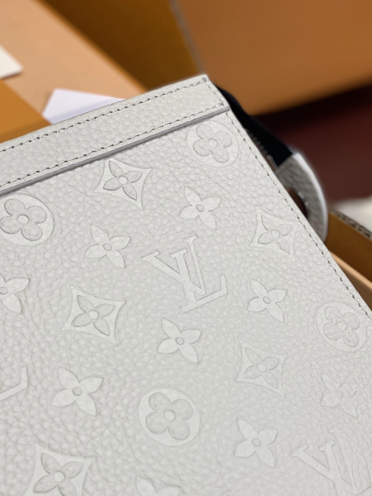 Louis Vuitton Clutch Bags Contemporary 56327