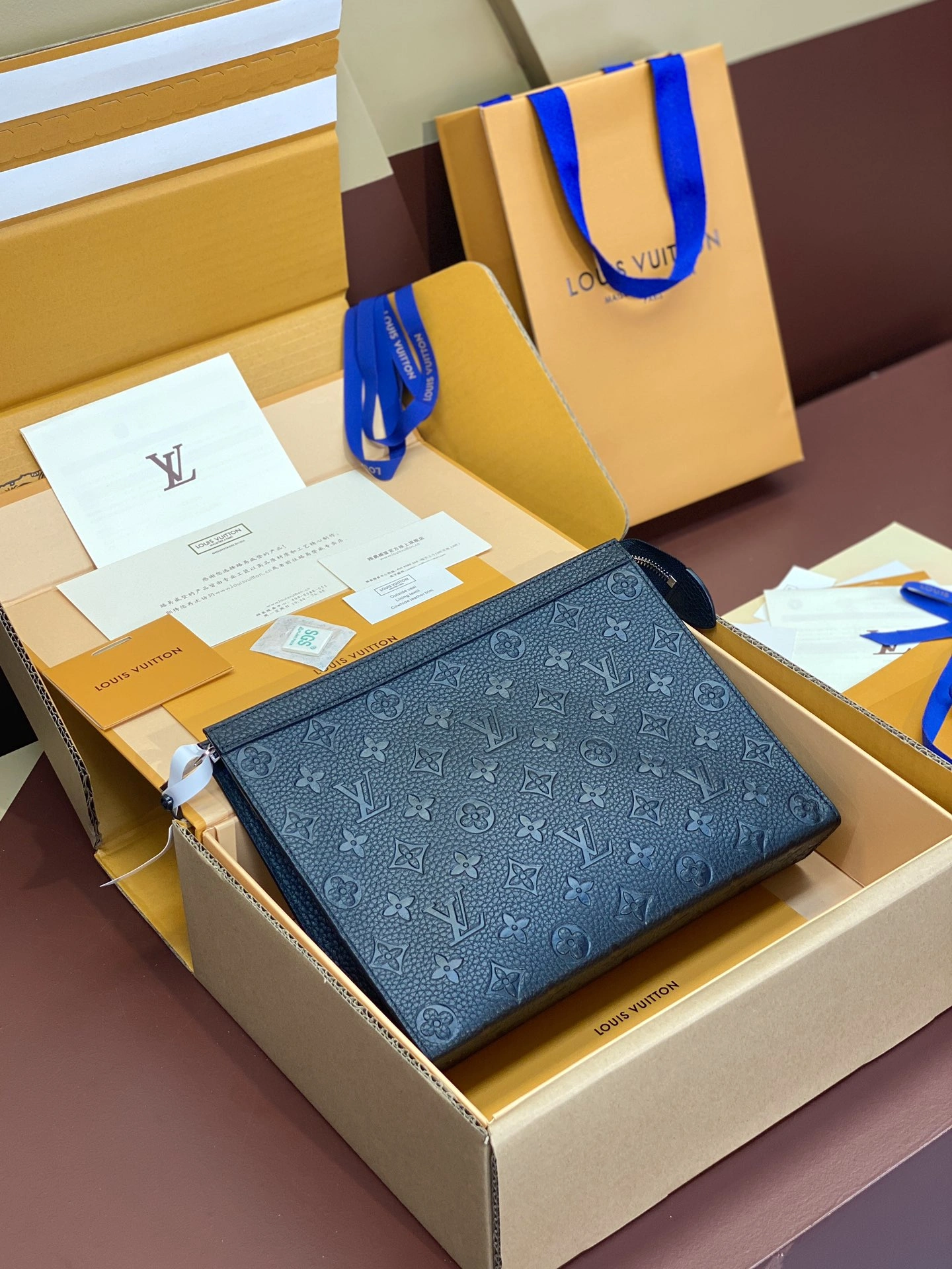 Neat Louis Vuitton Clutch Bags 56380