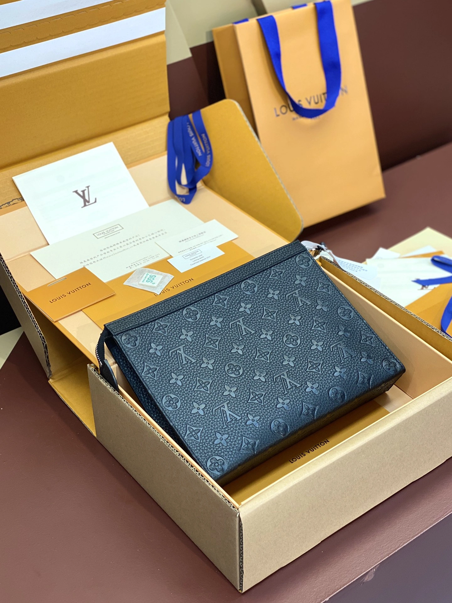 Neat Louis Vuitton Clutch Bags 56380
