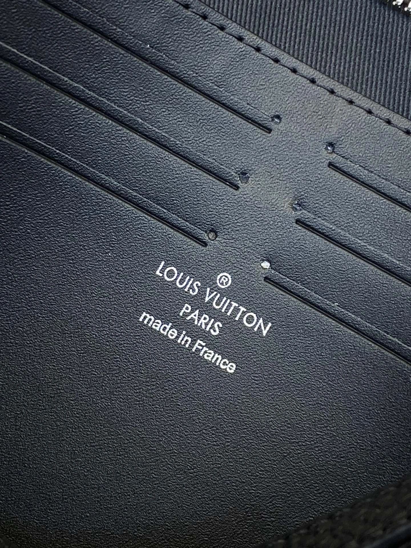 Neat Louis Vuitton Clutch Bags 56380