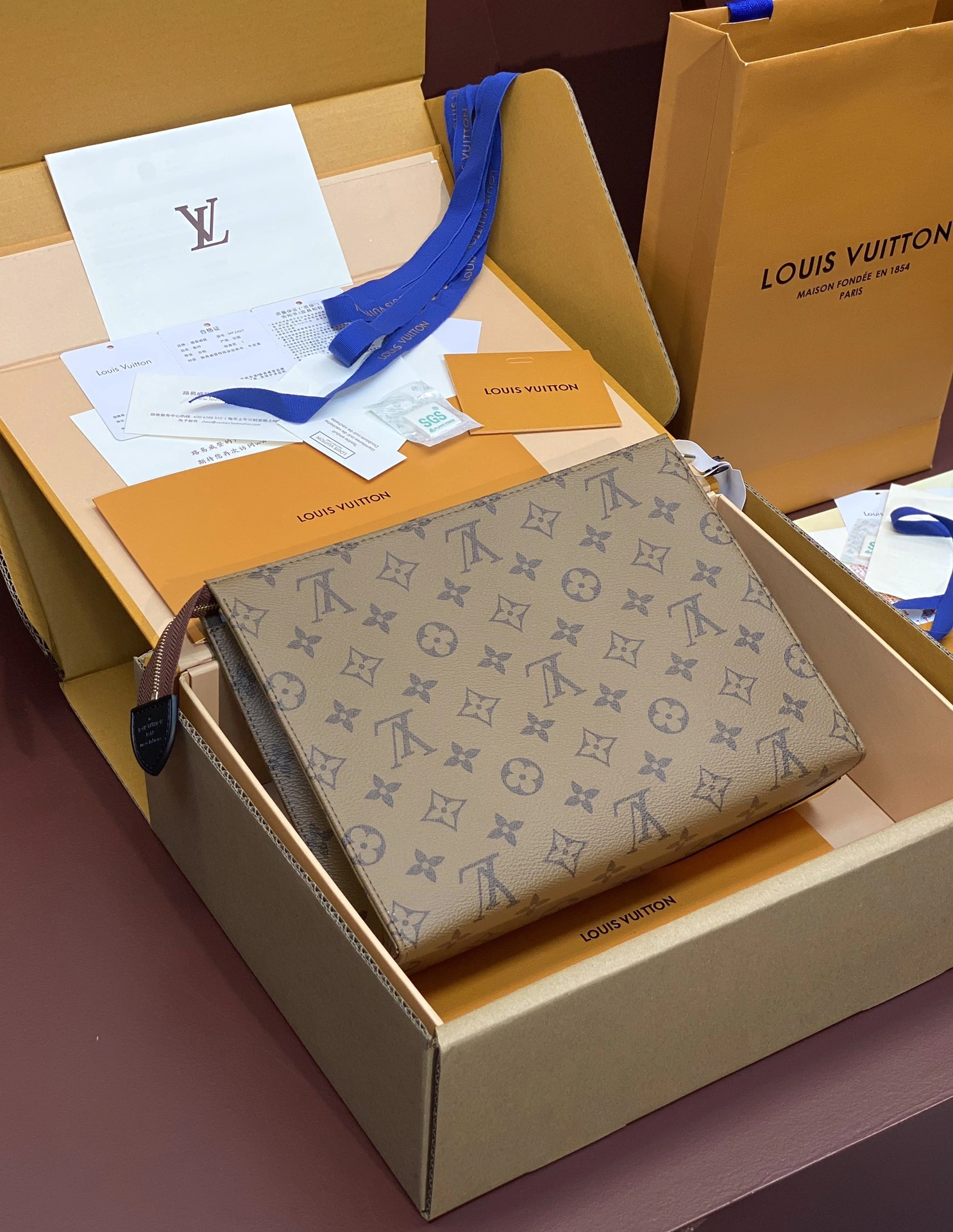 Louis Vuitton Clutch Bags ComfortFit 56404