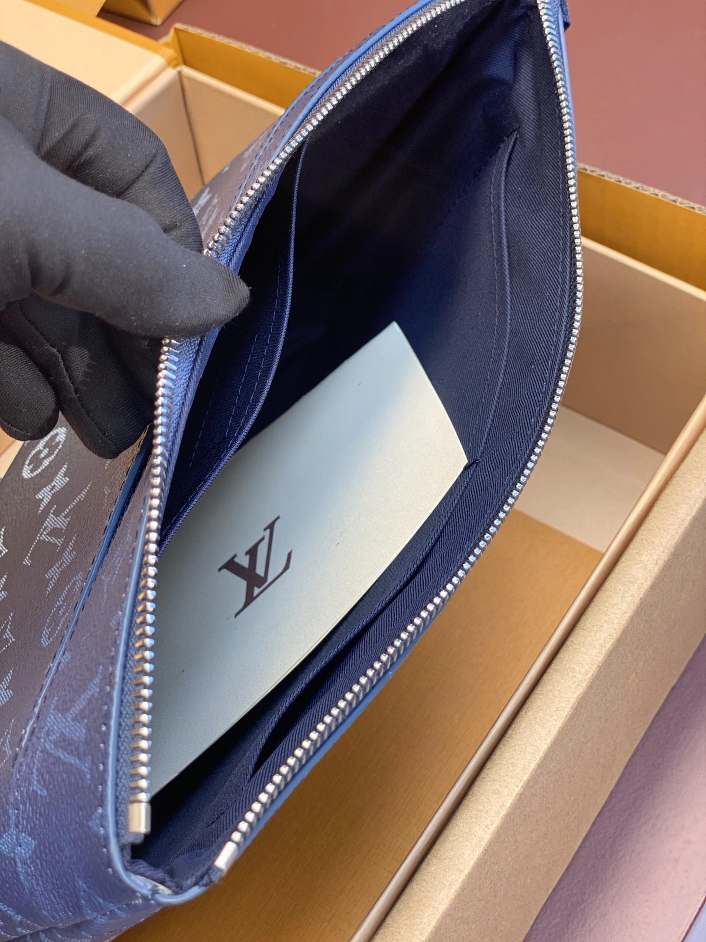 Louis Vuitton Clutch Bags RelaxedFit 56316