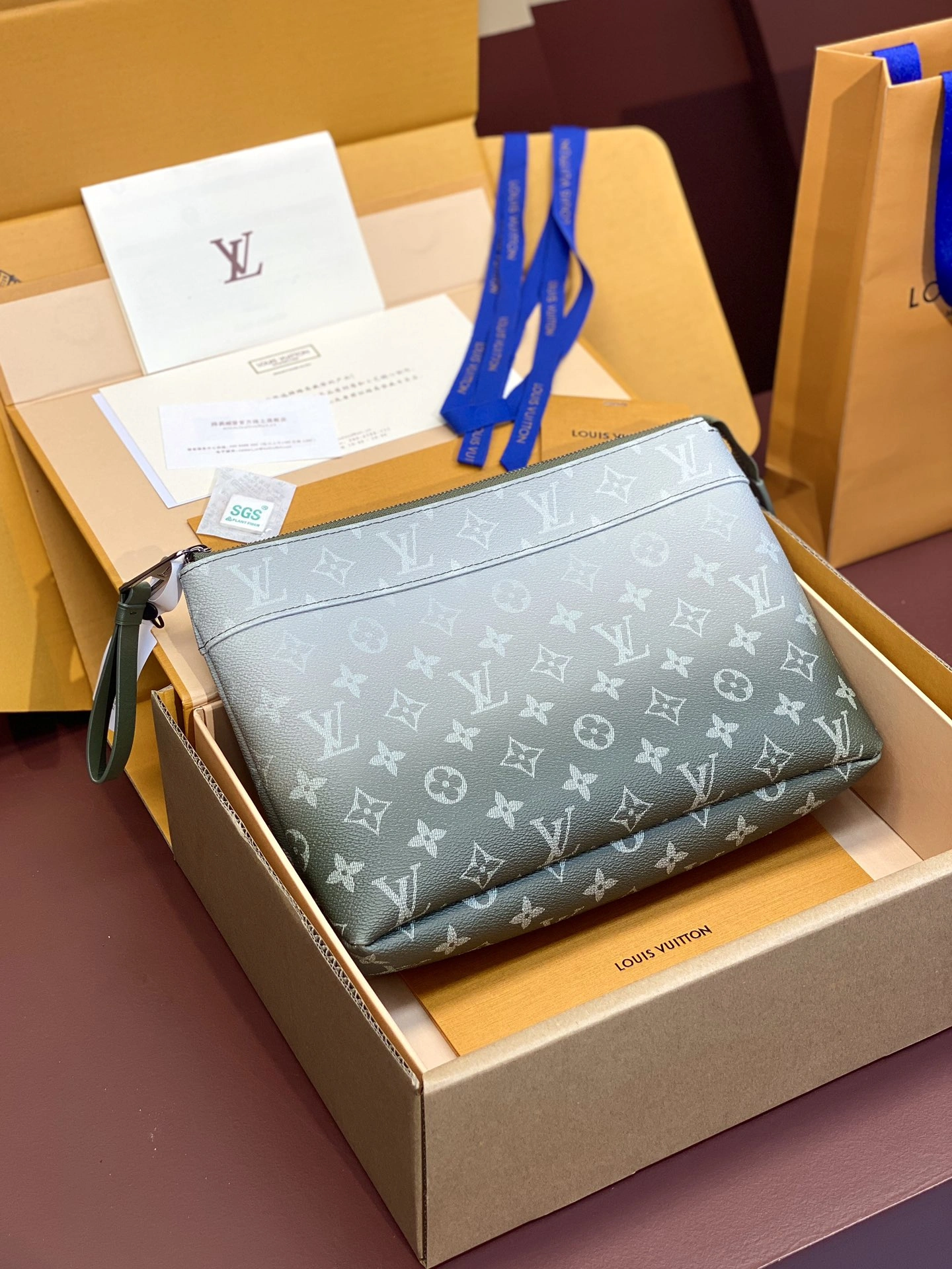 Lightweight Louis Vuitton Clutch Bags 56314