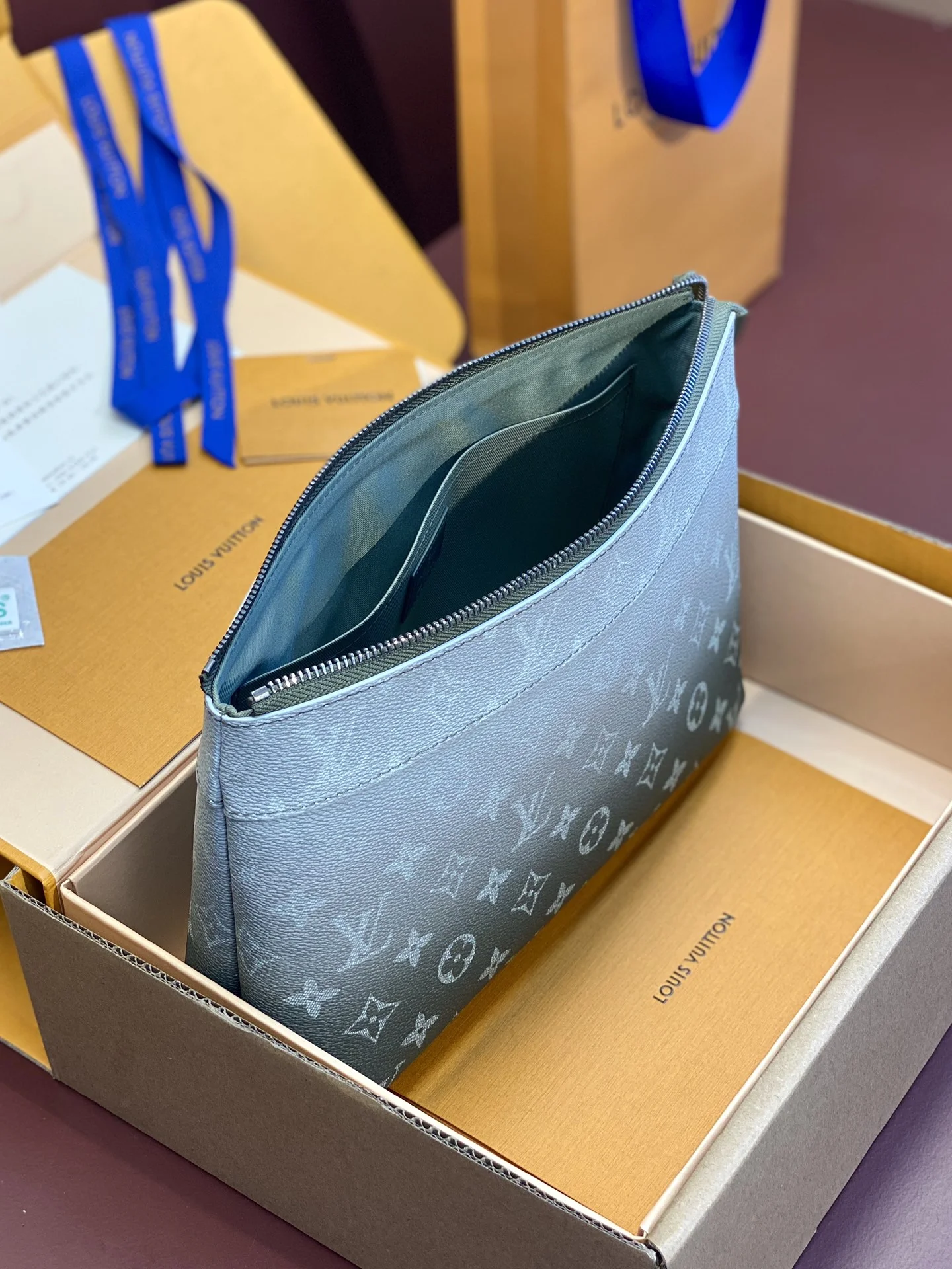 Lightweight Louis Vuitton Clutch Bags 56314