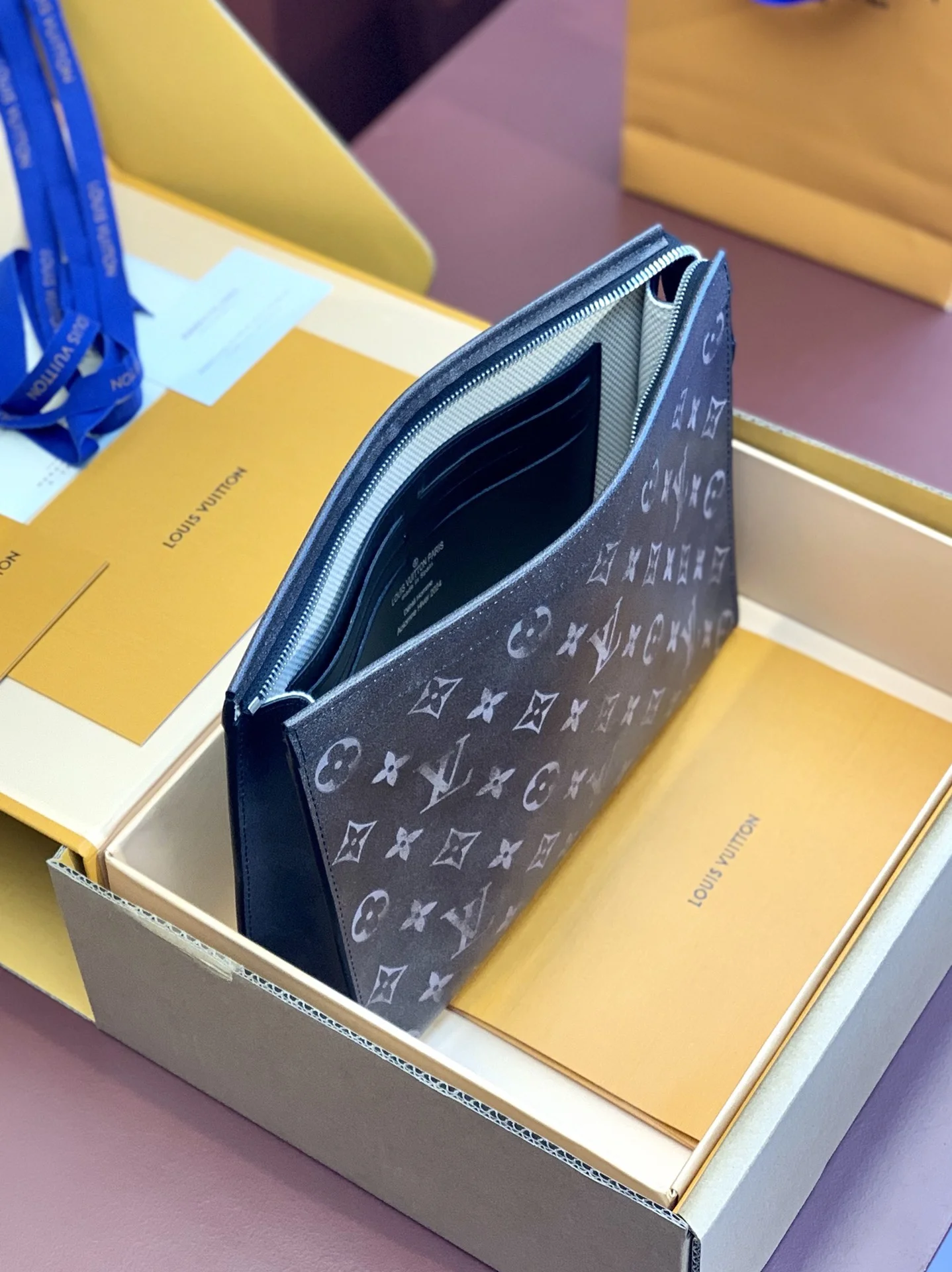 ZeroBulk Louis Vuitton Clutch Bags 56313