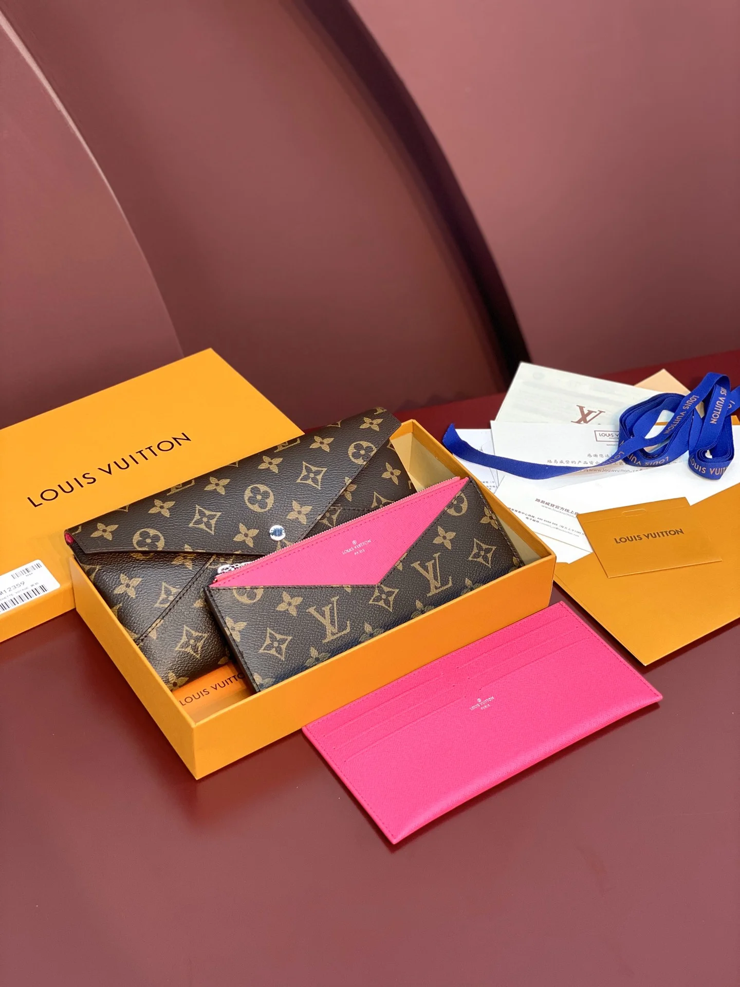 Louis Vuitton Clutch Bags Breathable 56311