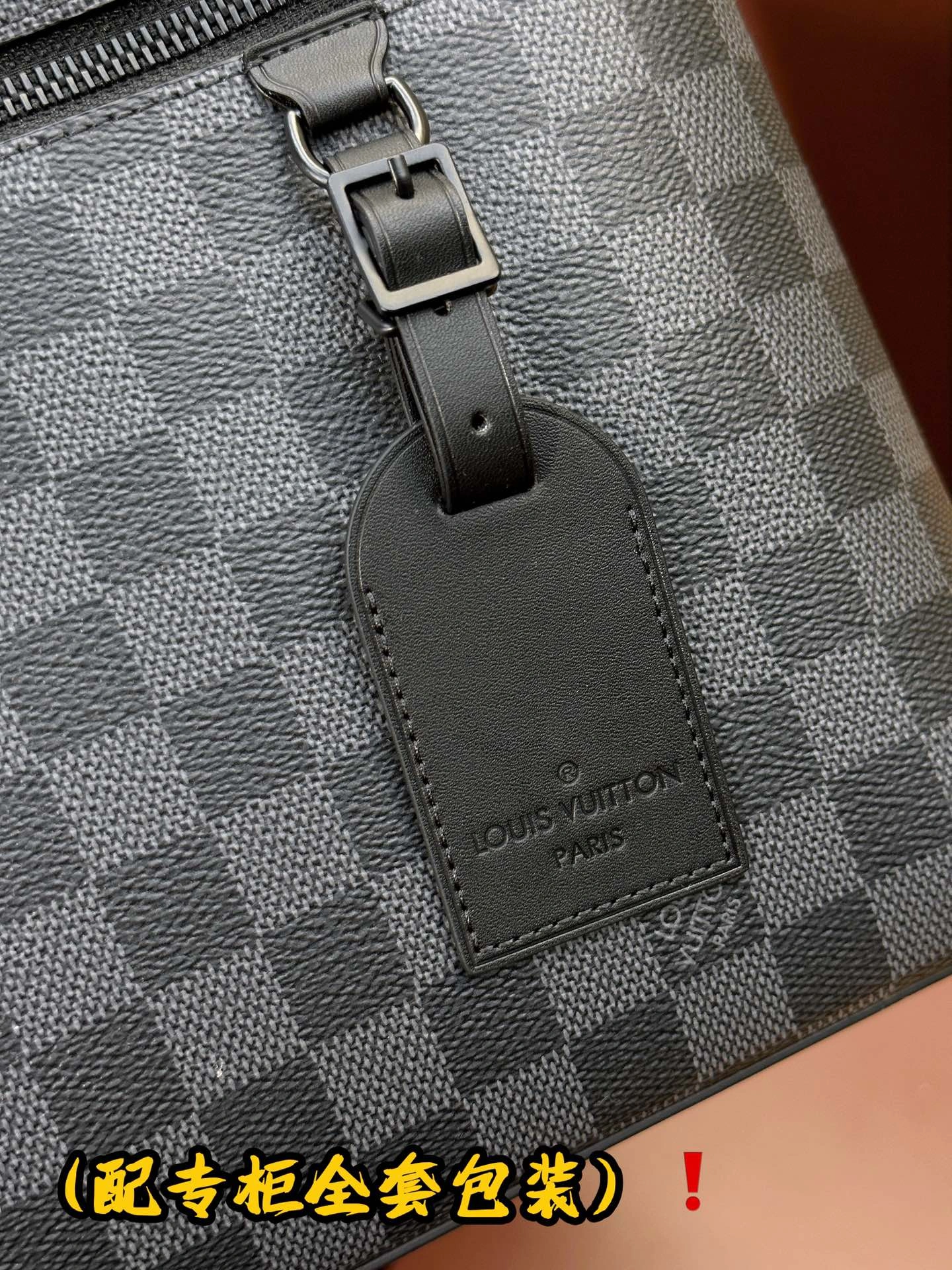 Contemporary Louis Vuitton Clutch Bags 56335