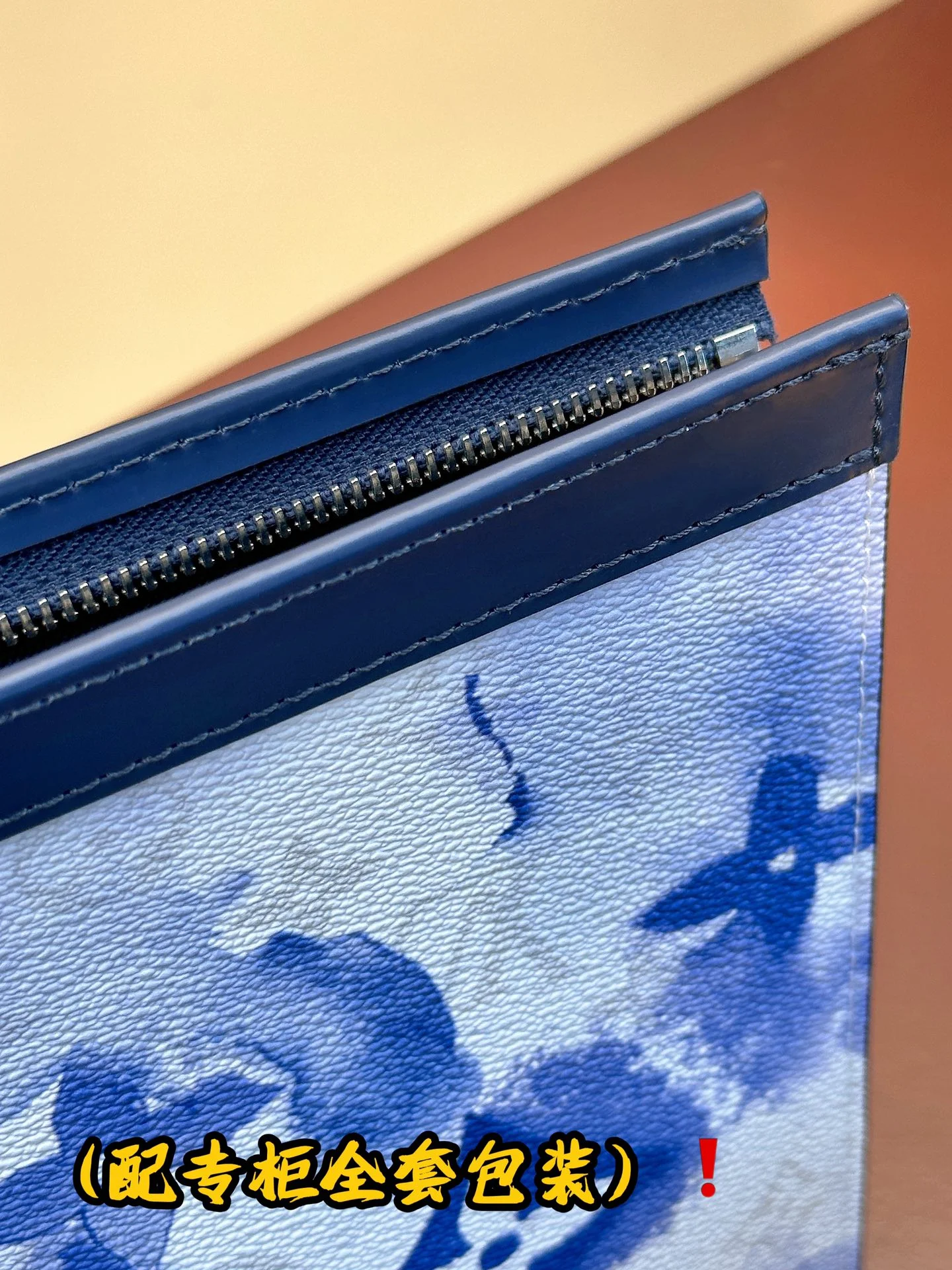 Practical Louis Vuitton Clutch Bags 56302