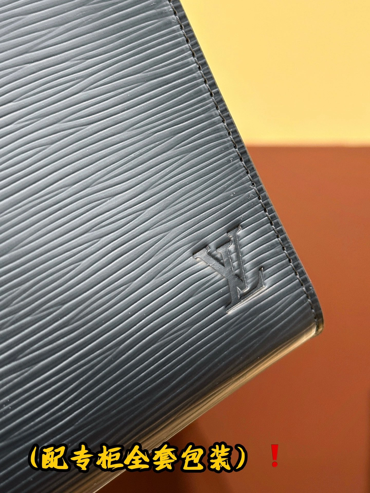Sporty Louis Vuitton Clutch Bags 56339