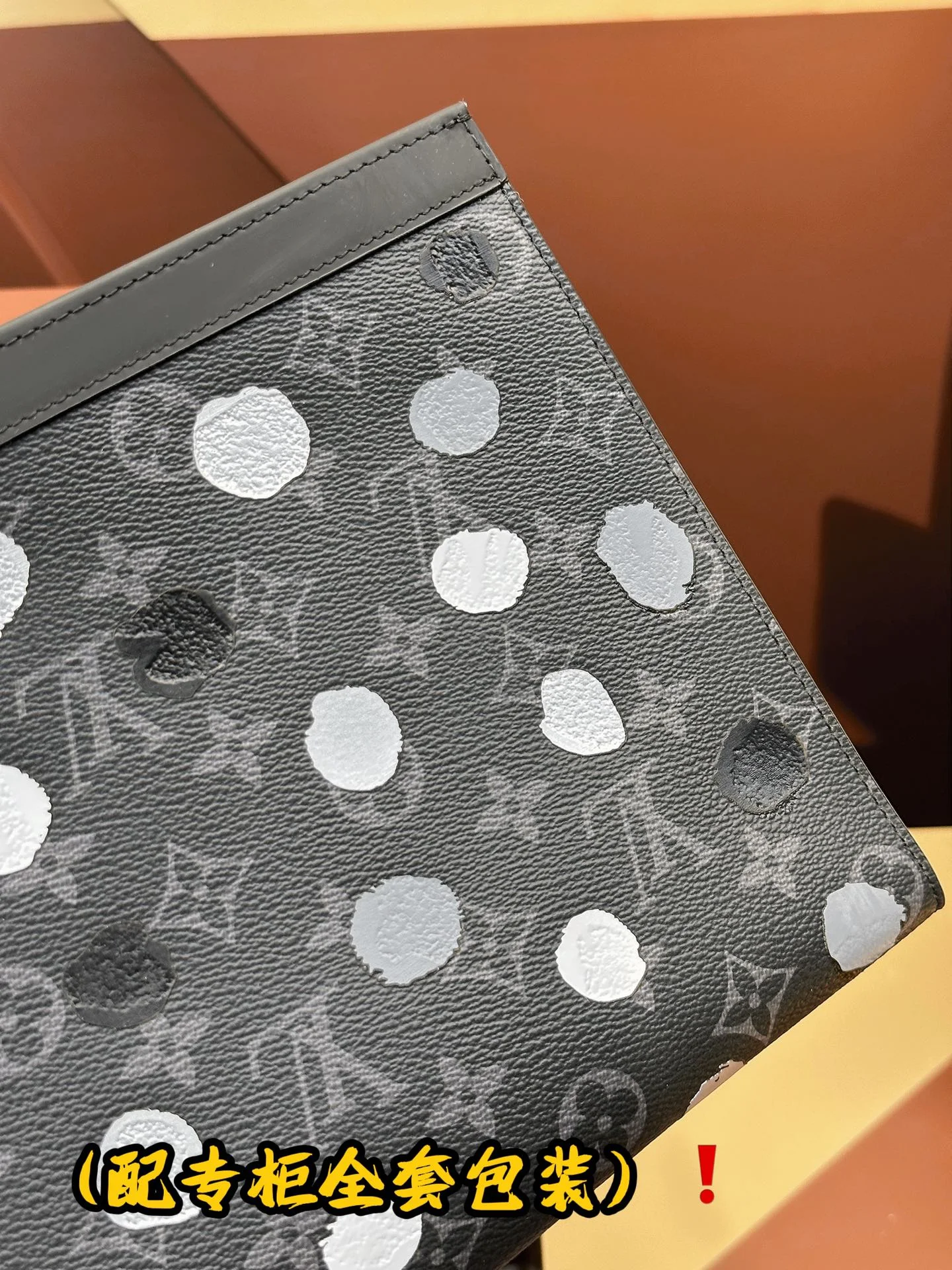 UrbanChic Louis Vuitton Clutch Bags 56291