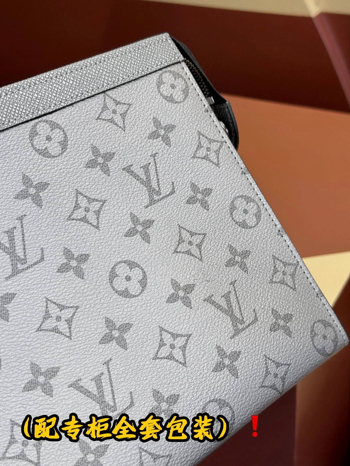 Louis Vuitton Clutch Bags Functional 56287