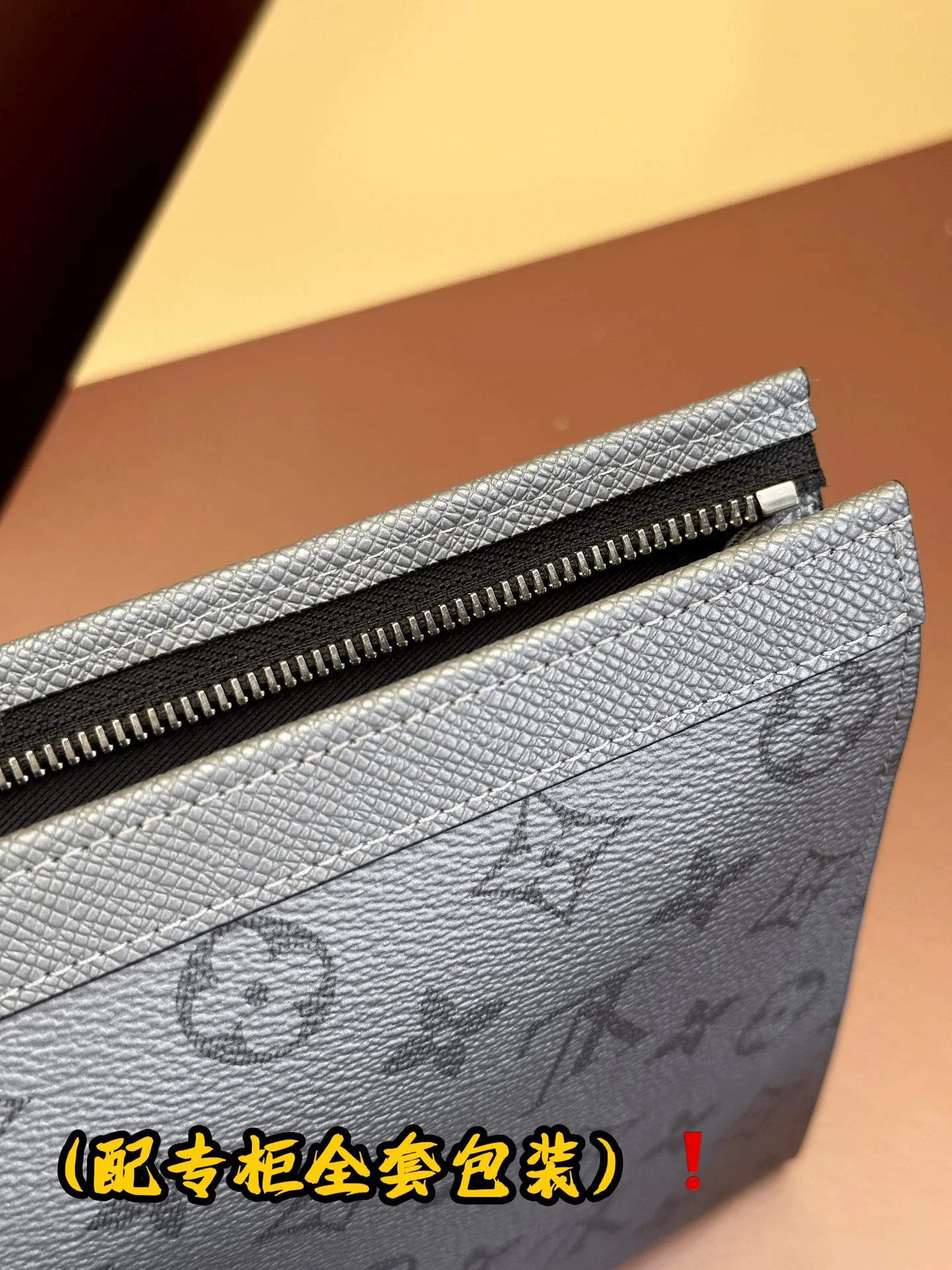 Louis Vuitton Clutch Bags Functional 56287