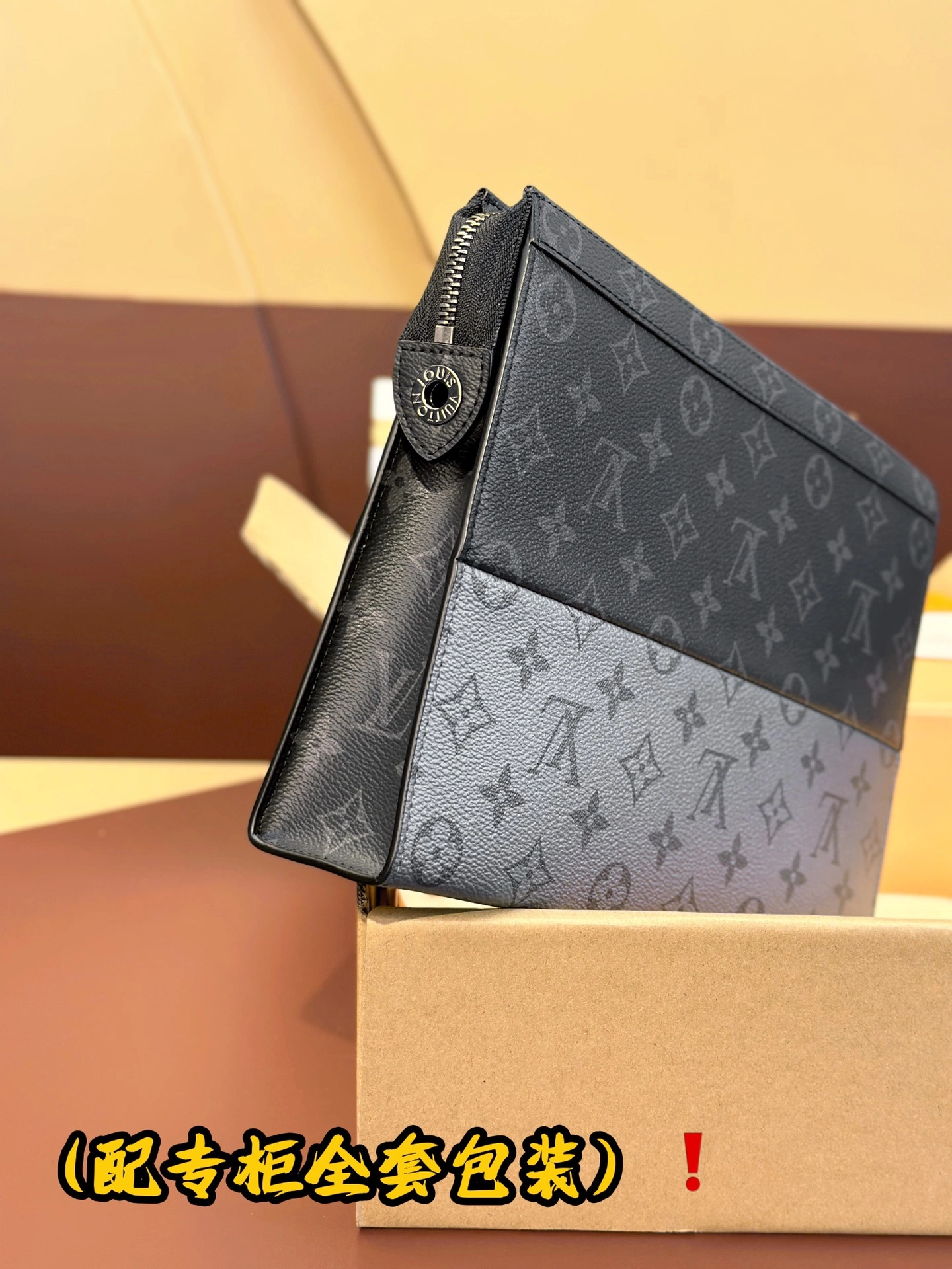 Louis Vuitton Clutch Bags Practical 56319