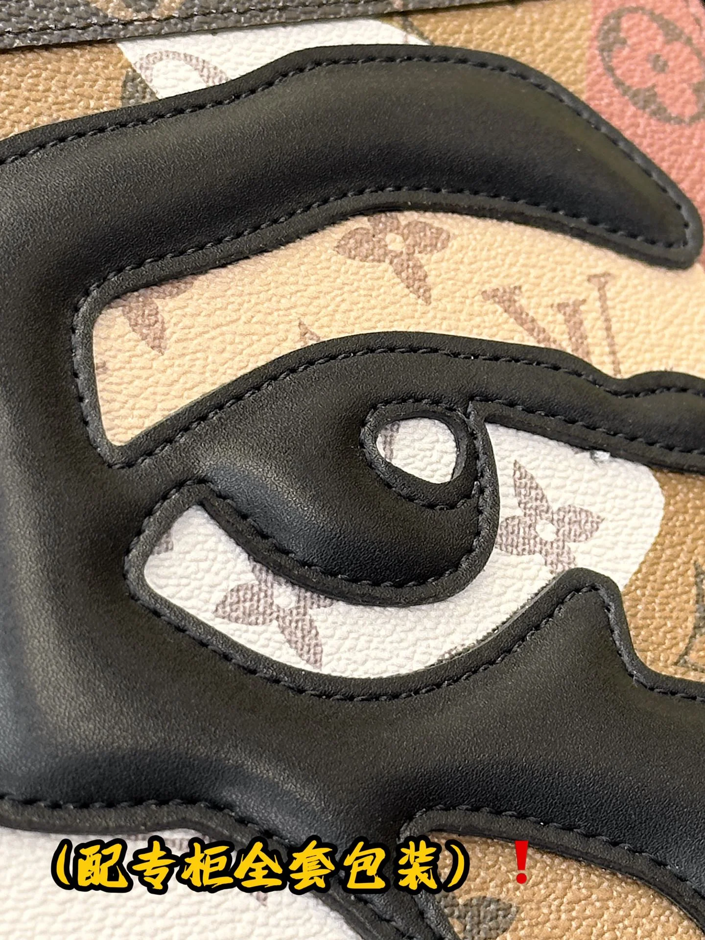 Lightweight Louis Vuitton Clutch Bags 56269