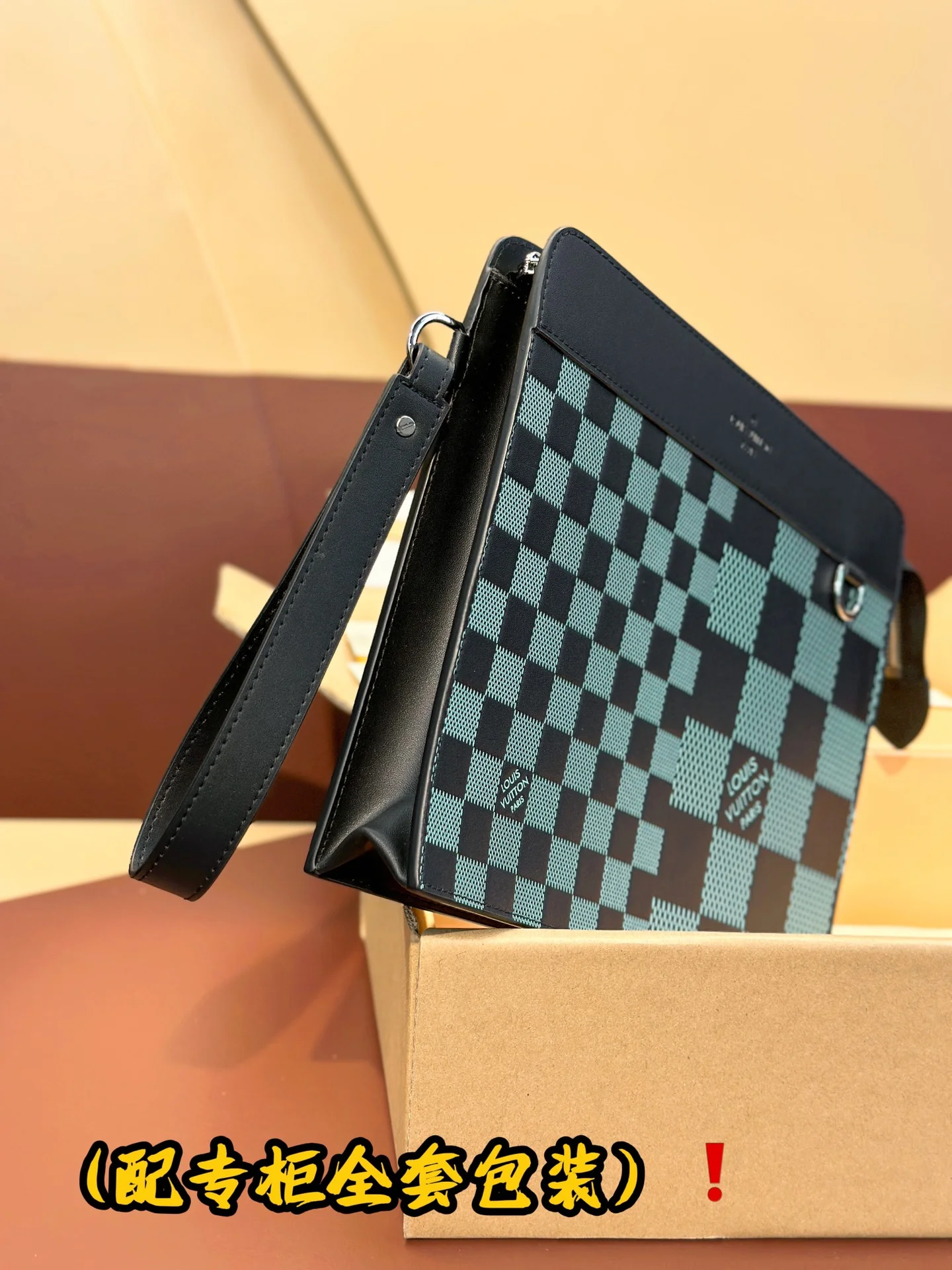 SoftTouch Louis Vuitton Clutch Bags 56264