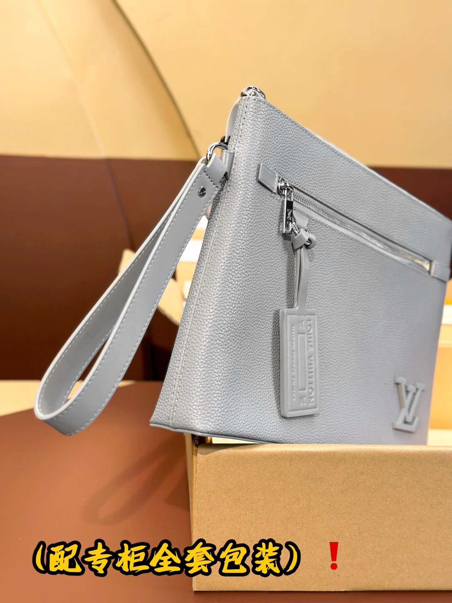 Packable Louis Vuitton Clutch Bags 56246