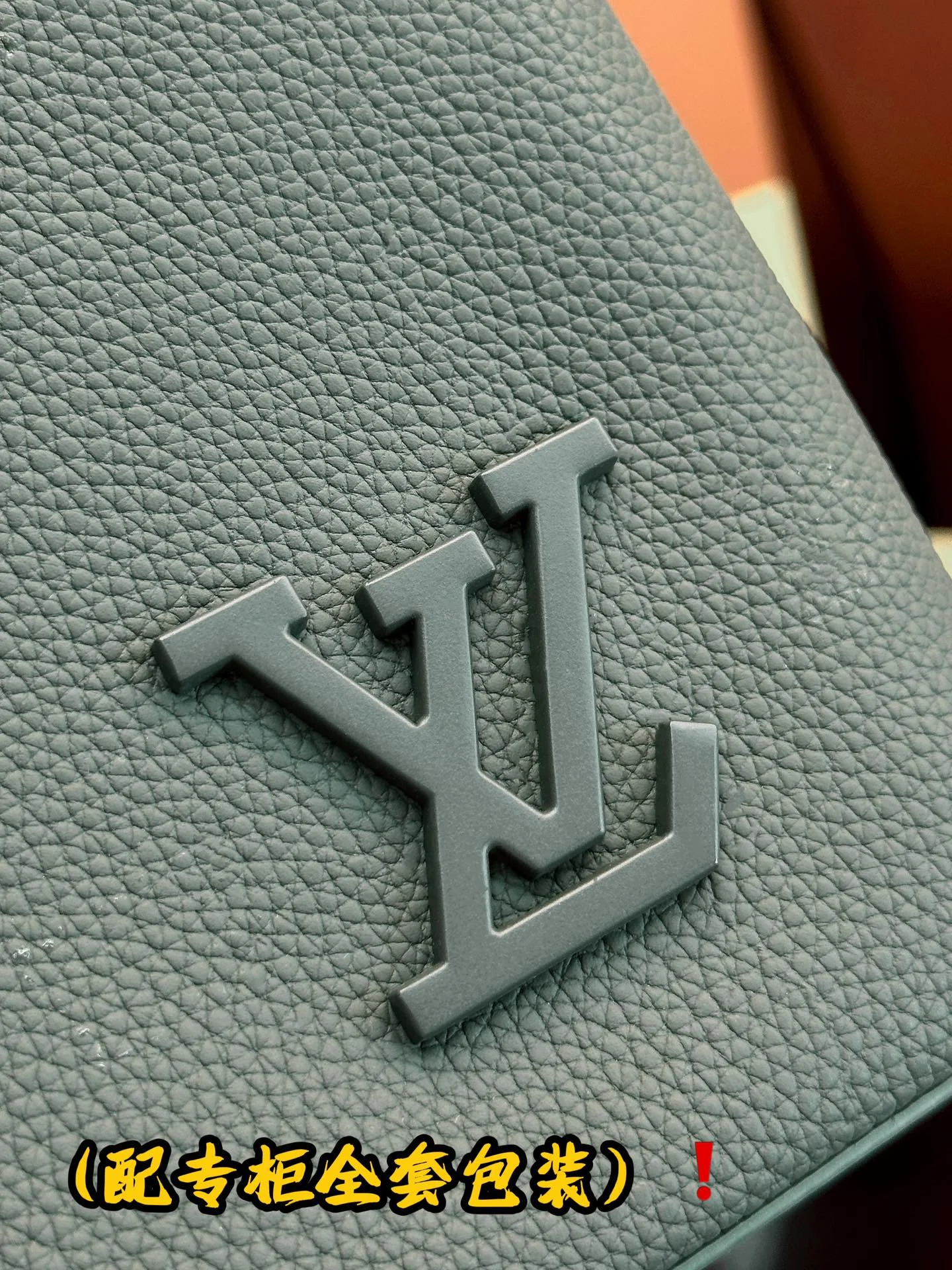 Louis Vuitton Clutch Bags Durable 56255