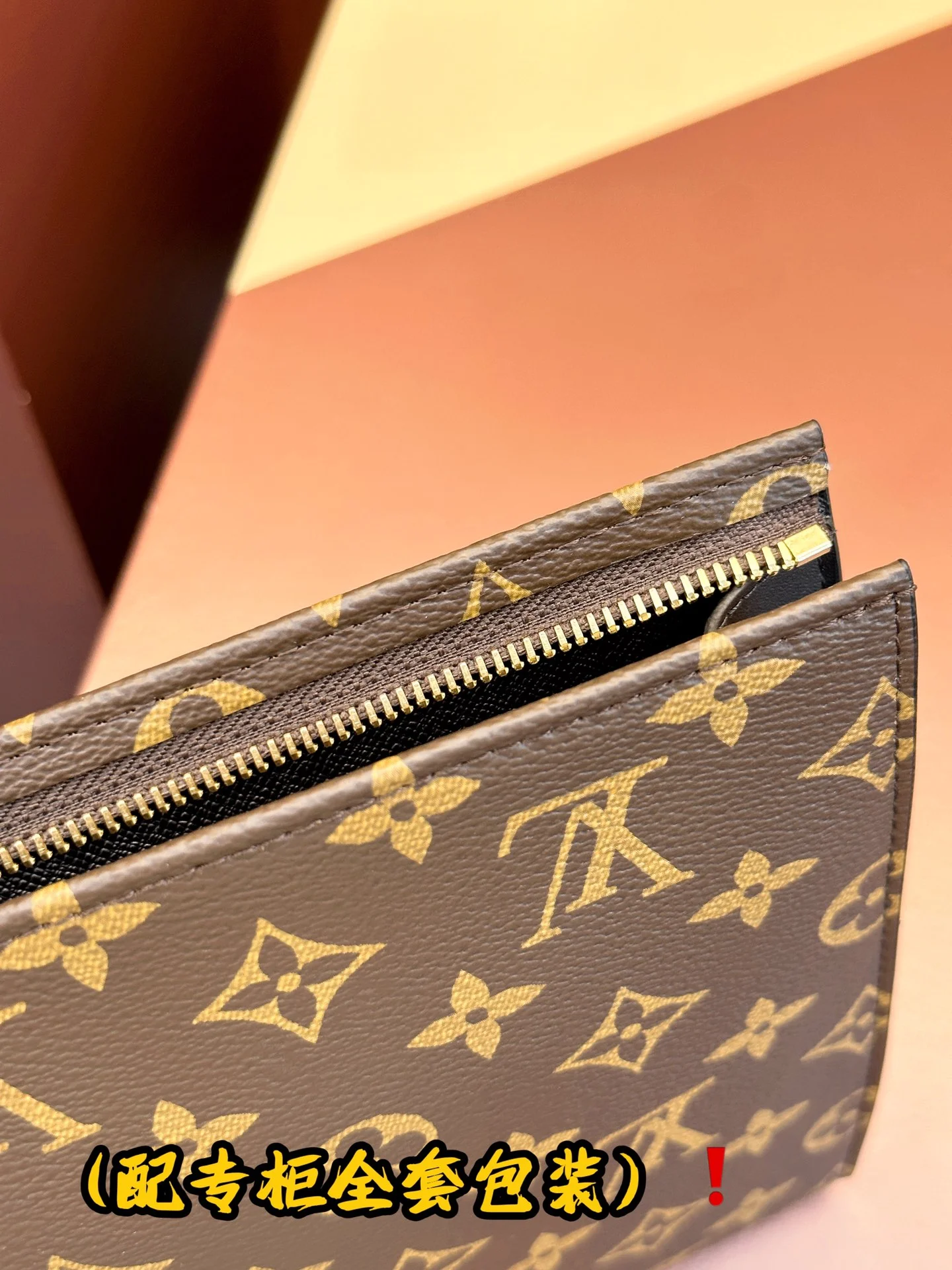 Louis Vuitton Clutch Bags StreetReady 56250