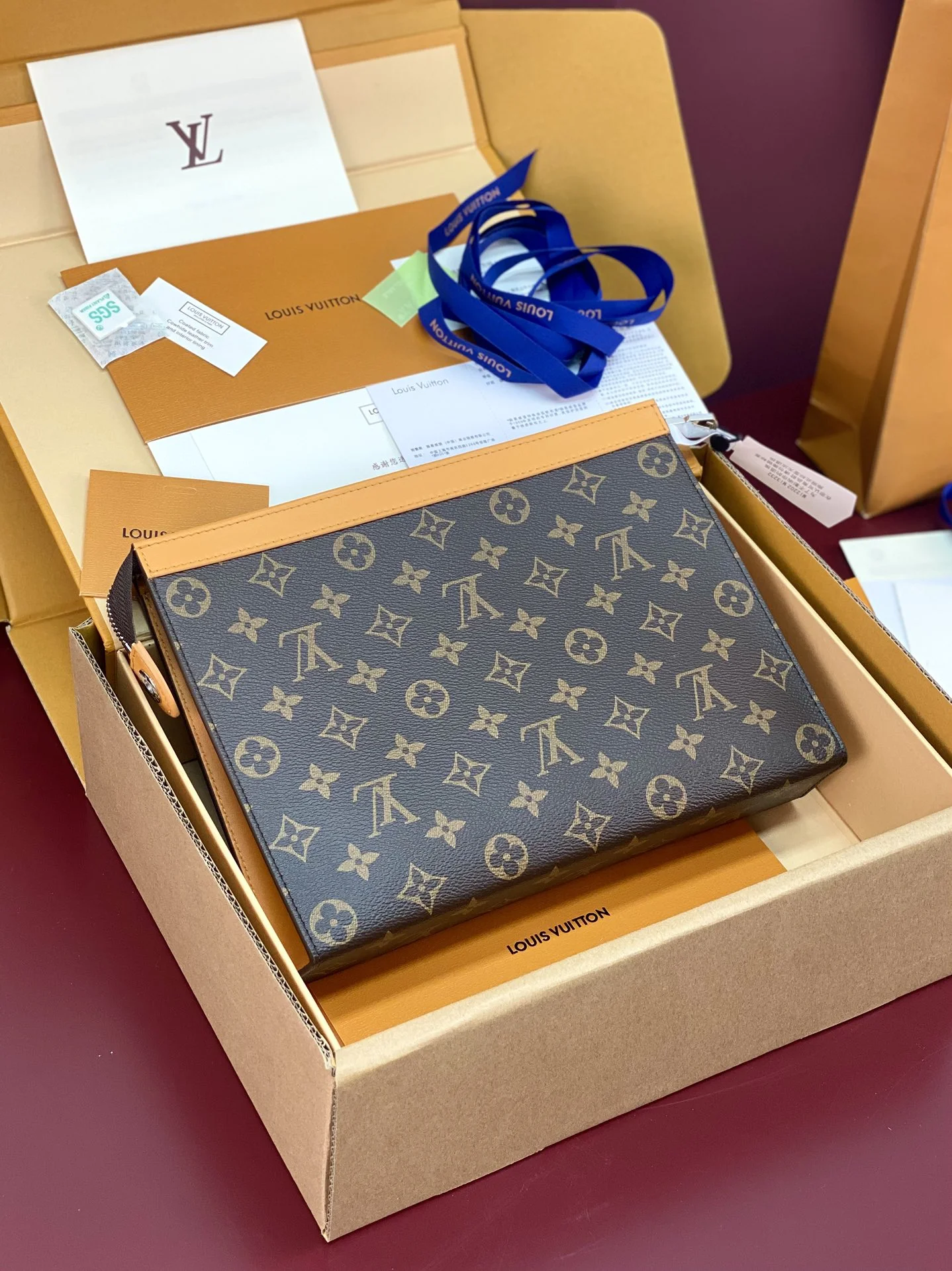 Louis Vuitton Clutch Bags Sophisticated 56251