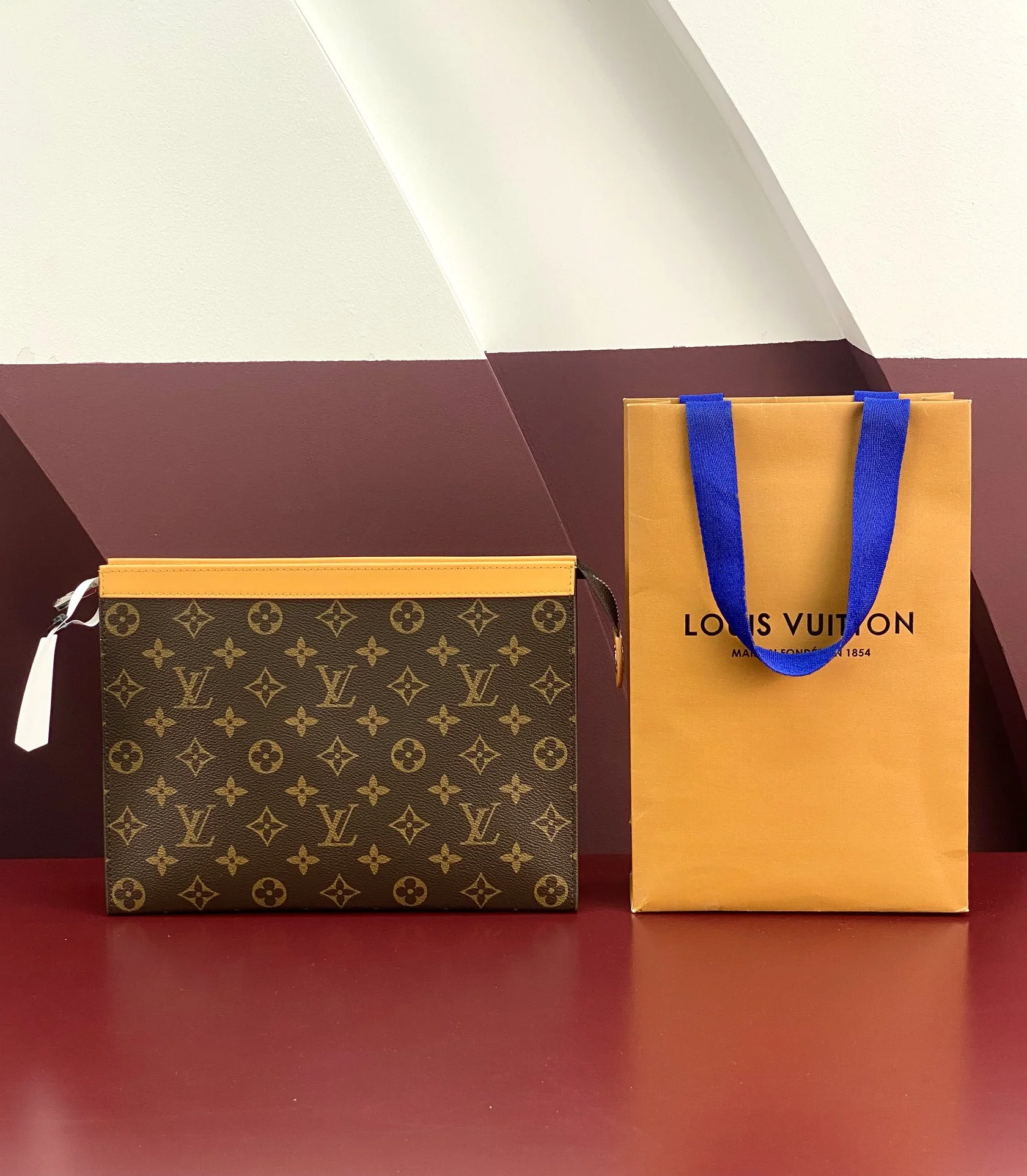Louis Vuitton Clutch Bags Sophisticated 56251