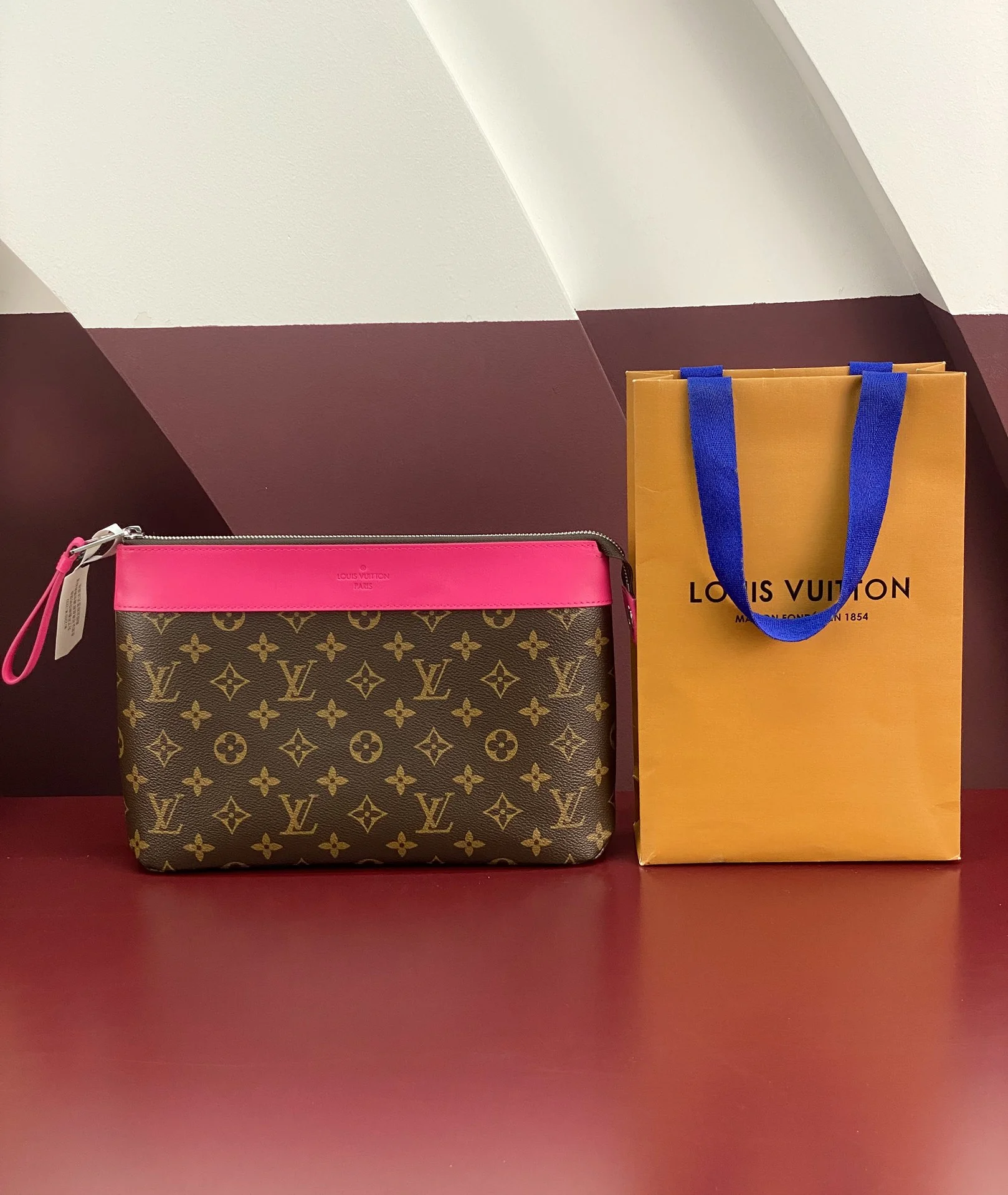 StreetReady Louis Vuitton Clutch Bags 56247