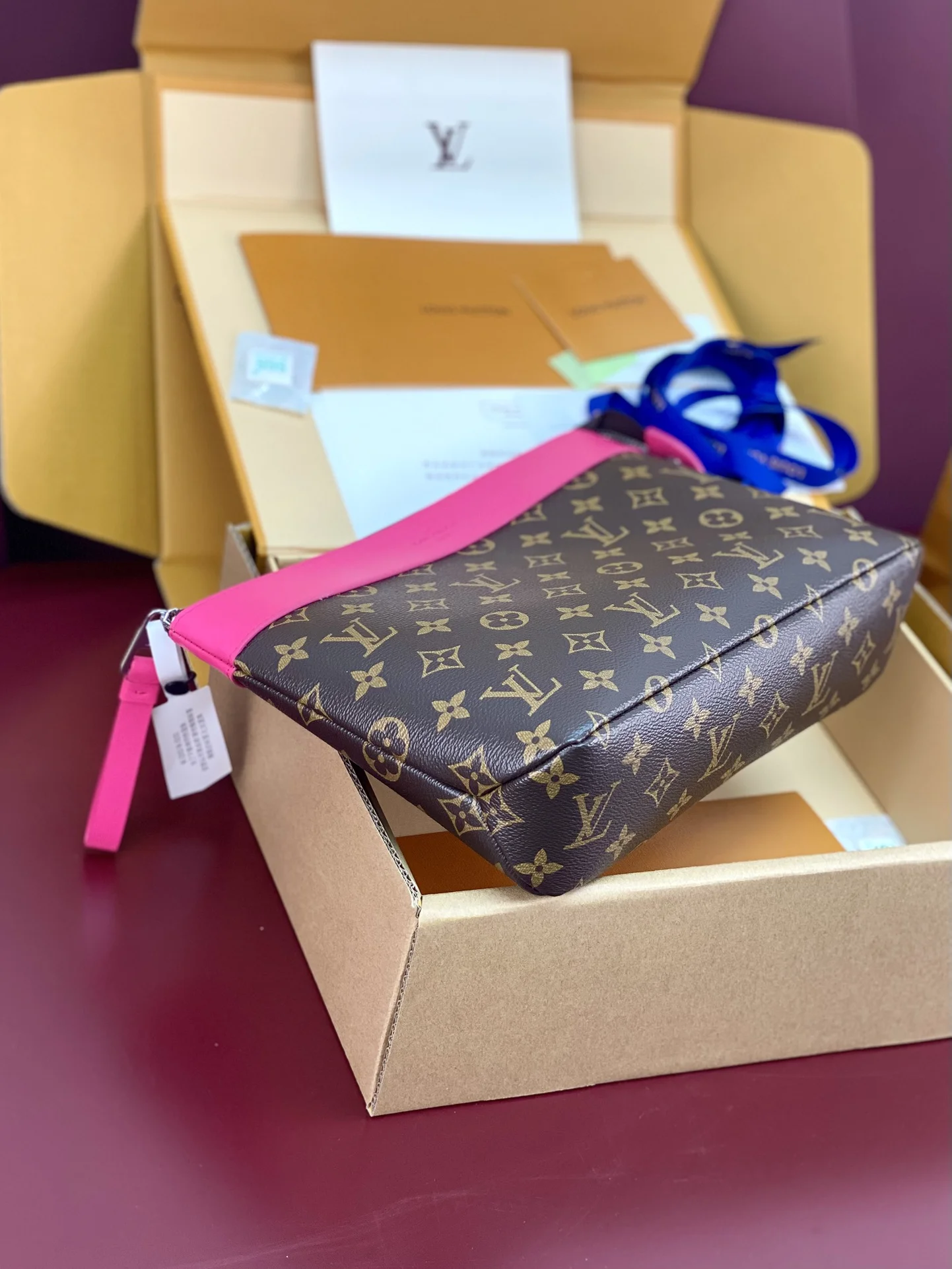 StreetReady Louis Vuitton Clutch Bags 56247